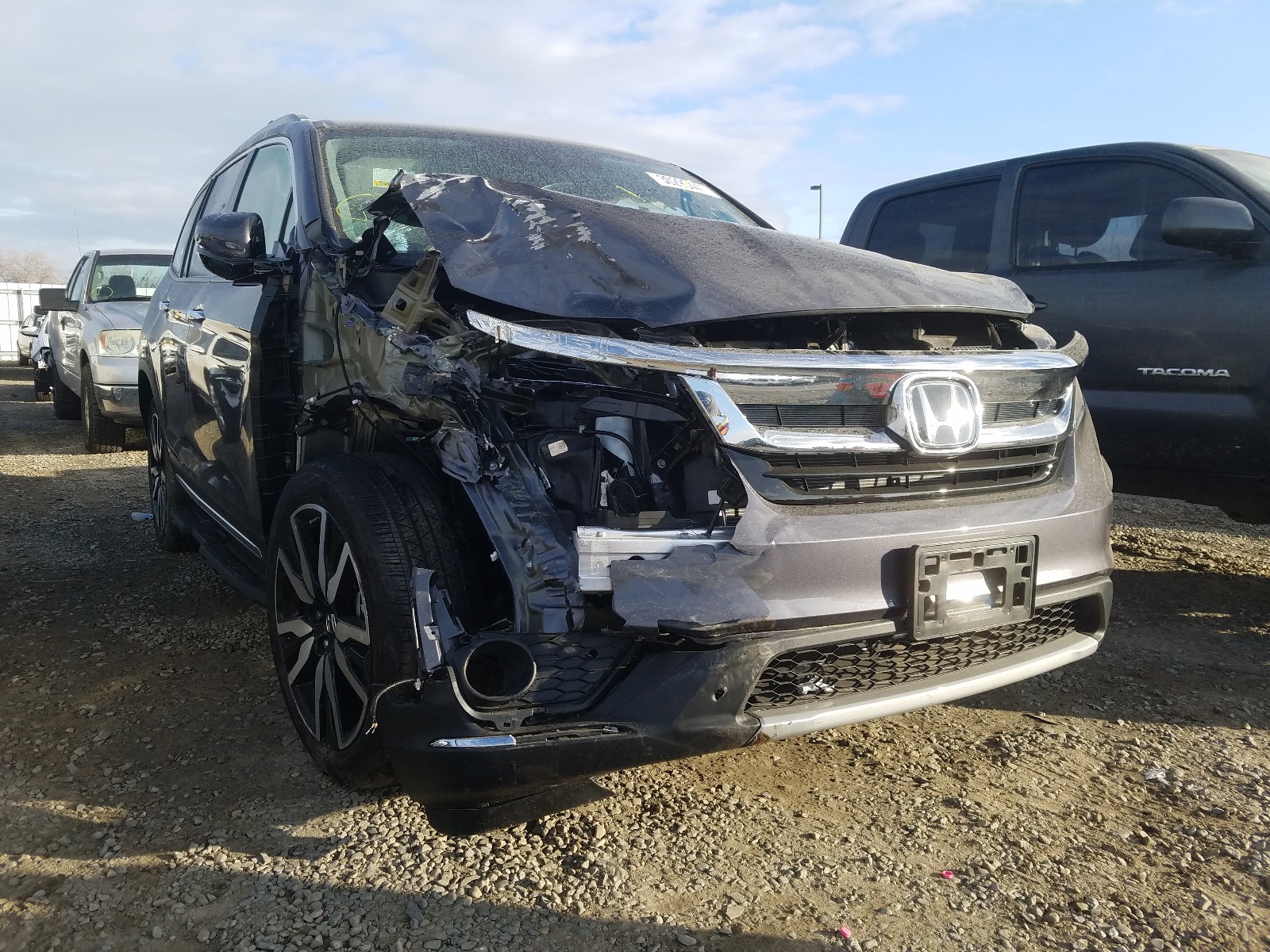 HONDA PILOT TOUR 2020 5fnyf5h90lb000216