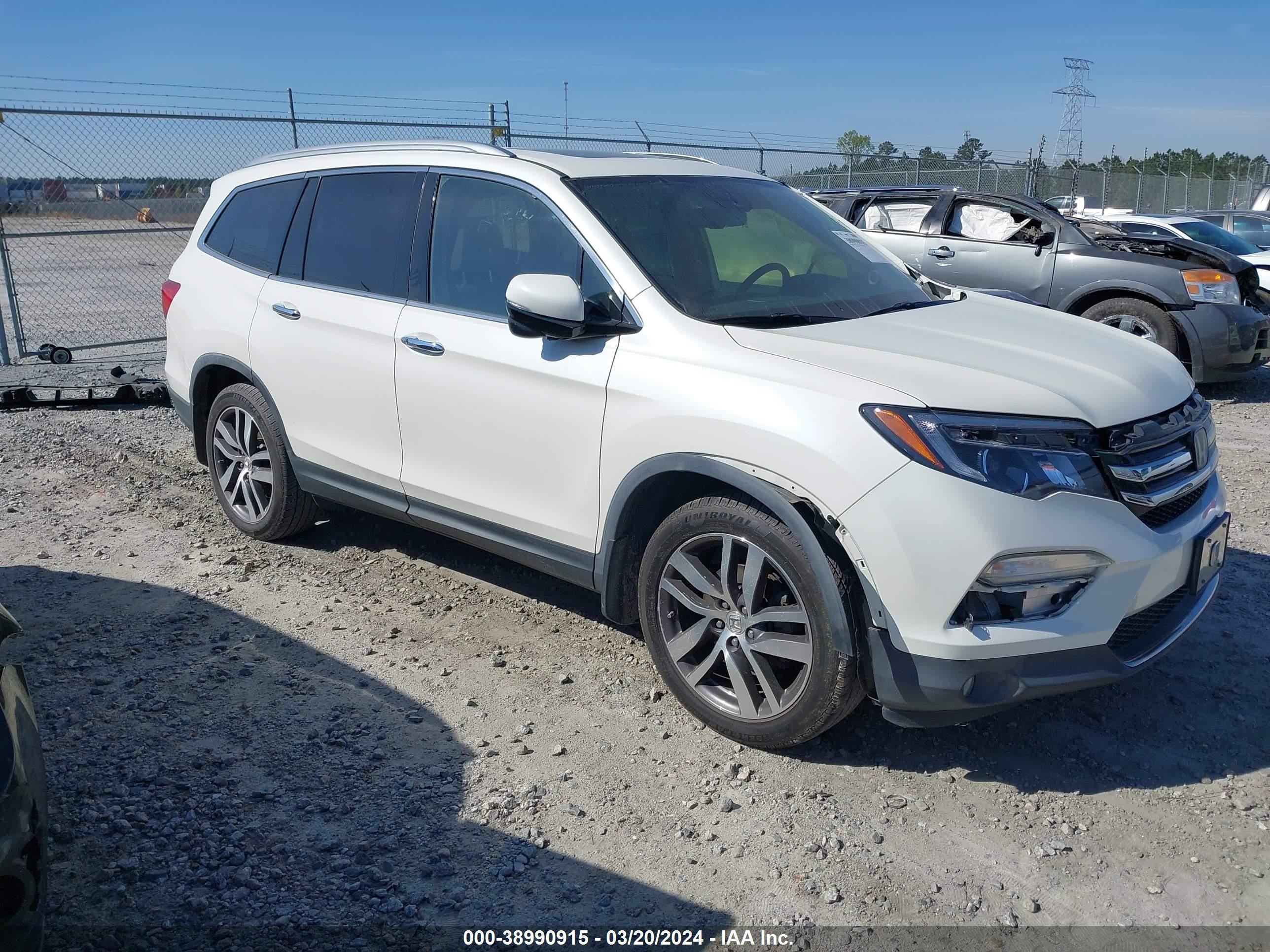 HONDA PILOT 2017 5fnyf5h93hb003666