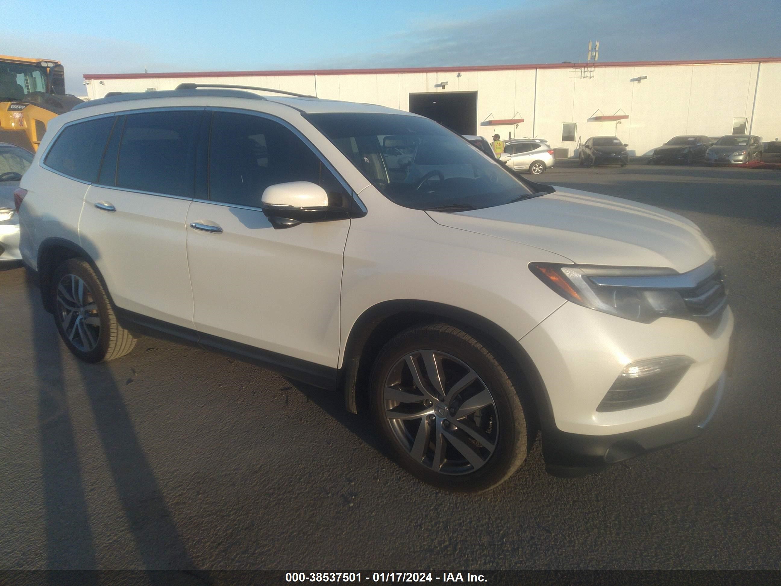 HONDA PILOT 2017 5fnyf5h94hb001117