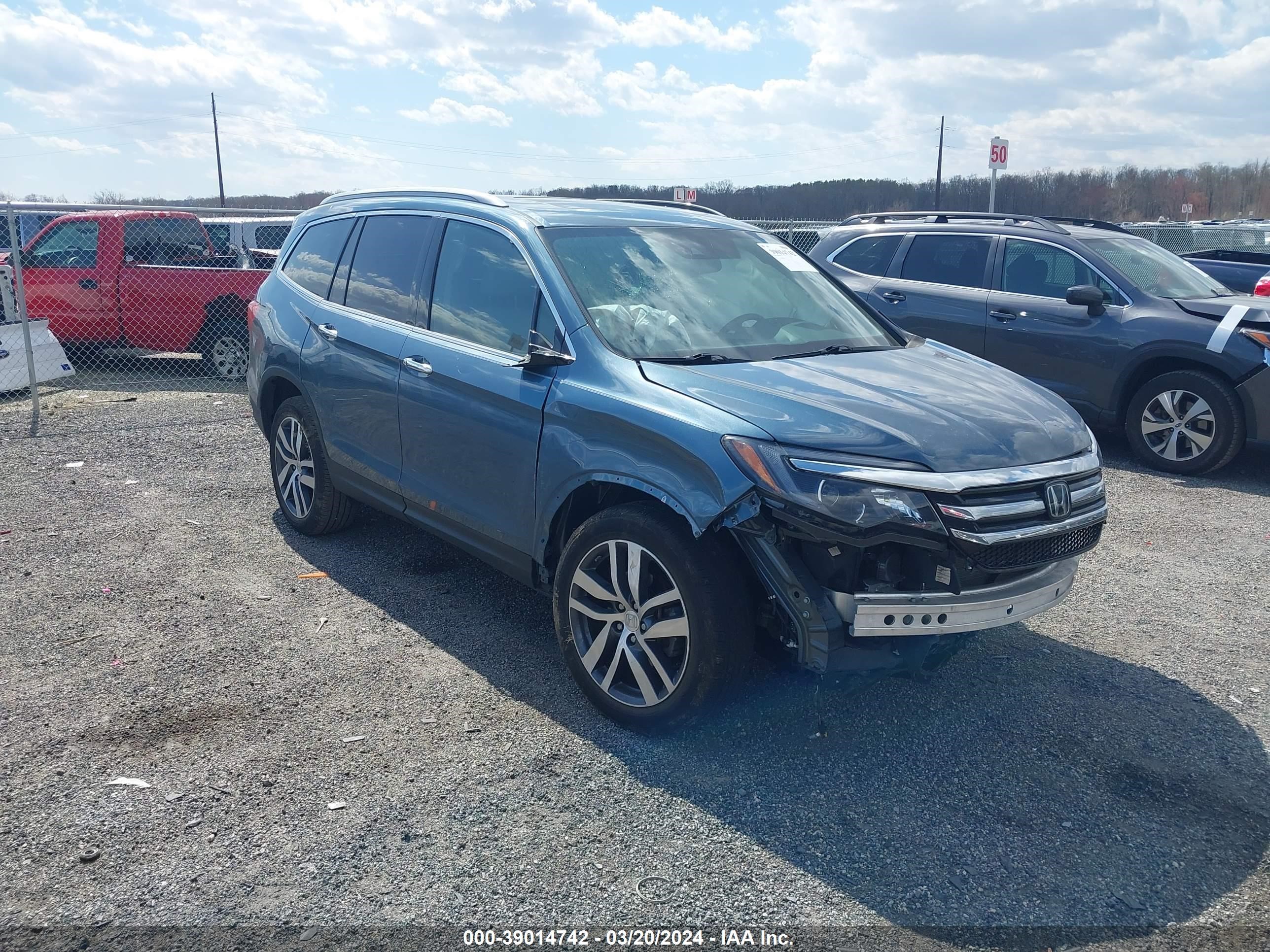 HONDA PILOT 2017 5fnyf6h06hb101324