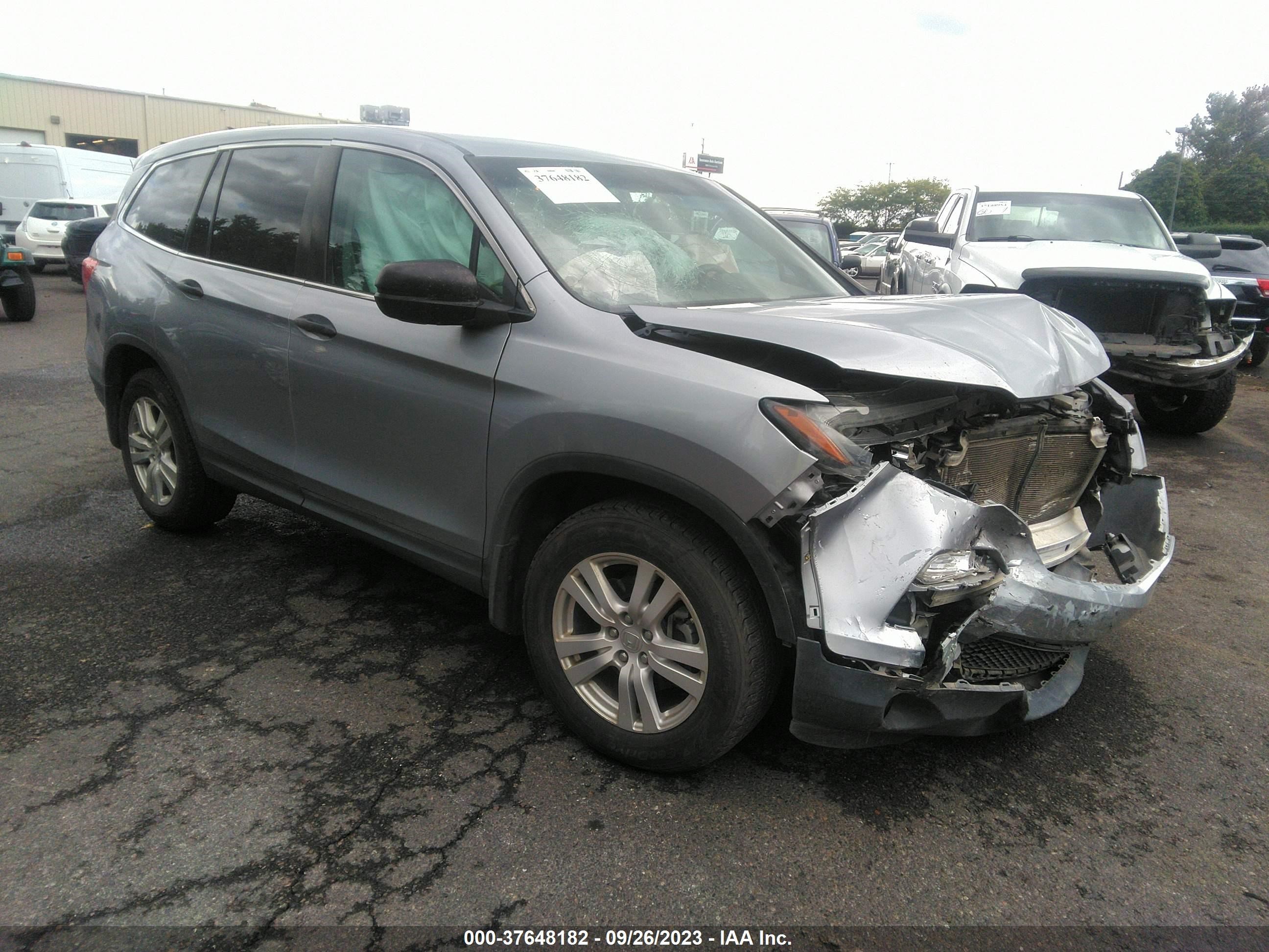 HONDA PILOT 2018 5fnyf6h16jb021505