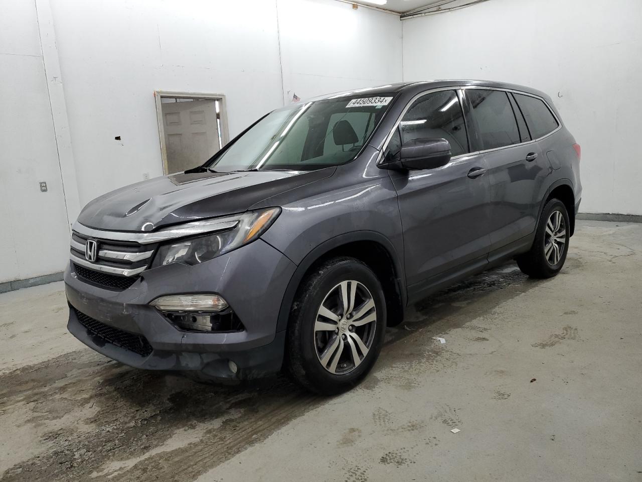 HONDA PILOT 2017 5fnyf6h53hb058038