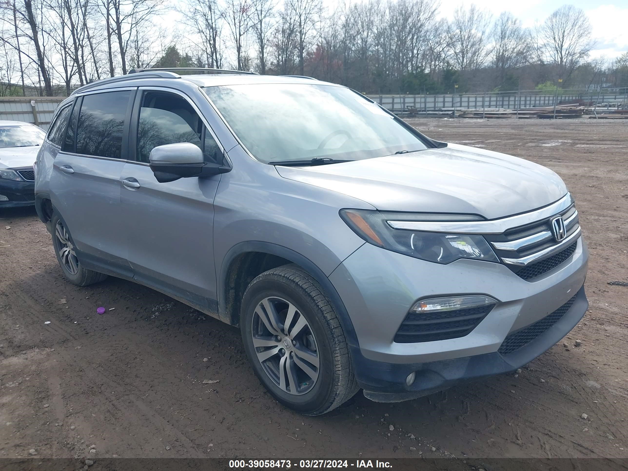 HONDA PILOT 2017 5fnyf6h55hb065010