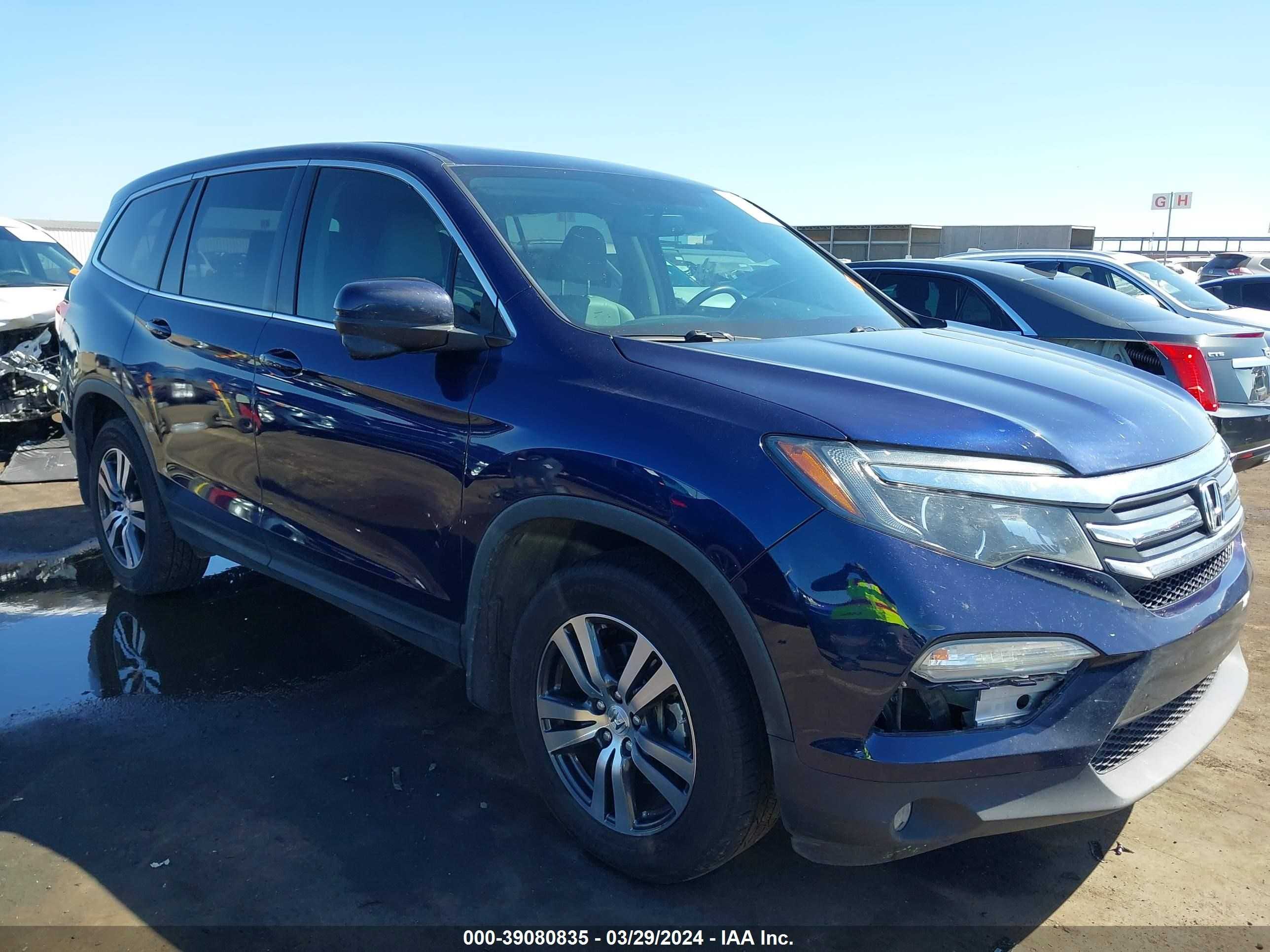 HONDA PILOT 2017 5fnyf6h58hb040439