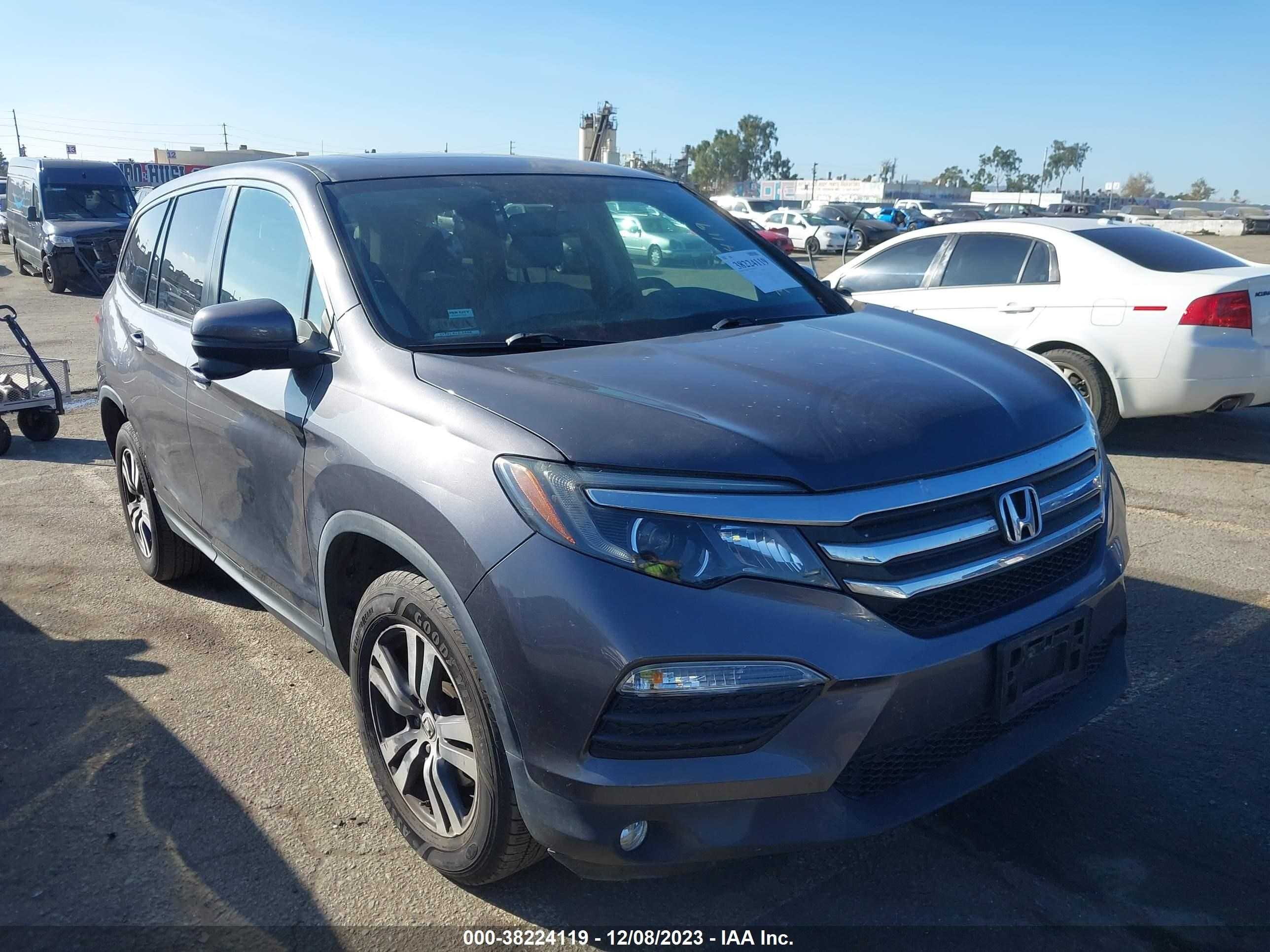 HONDA PILOT 2017 5fnyf6h73hb075438