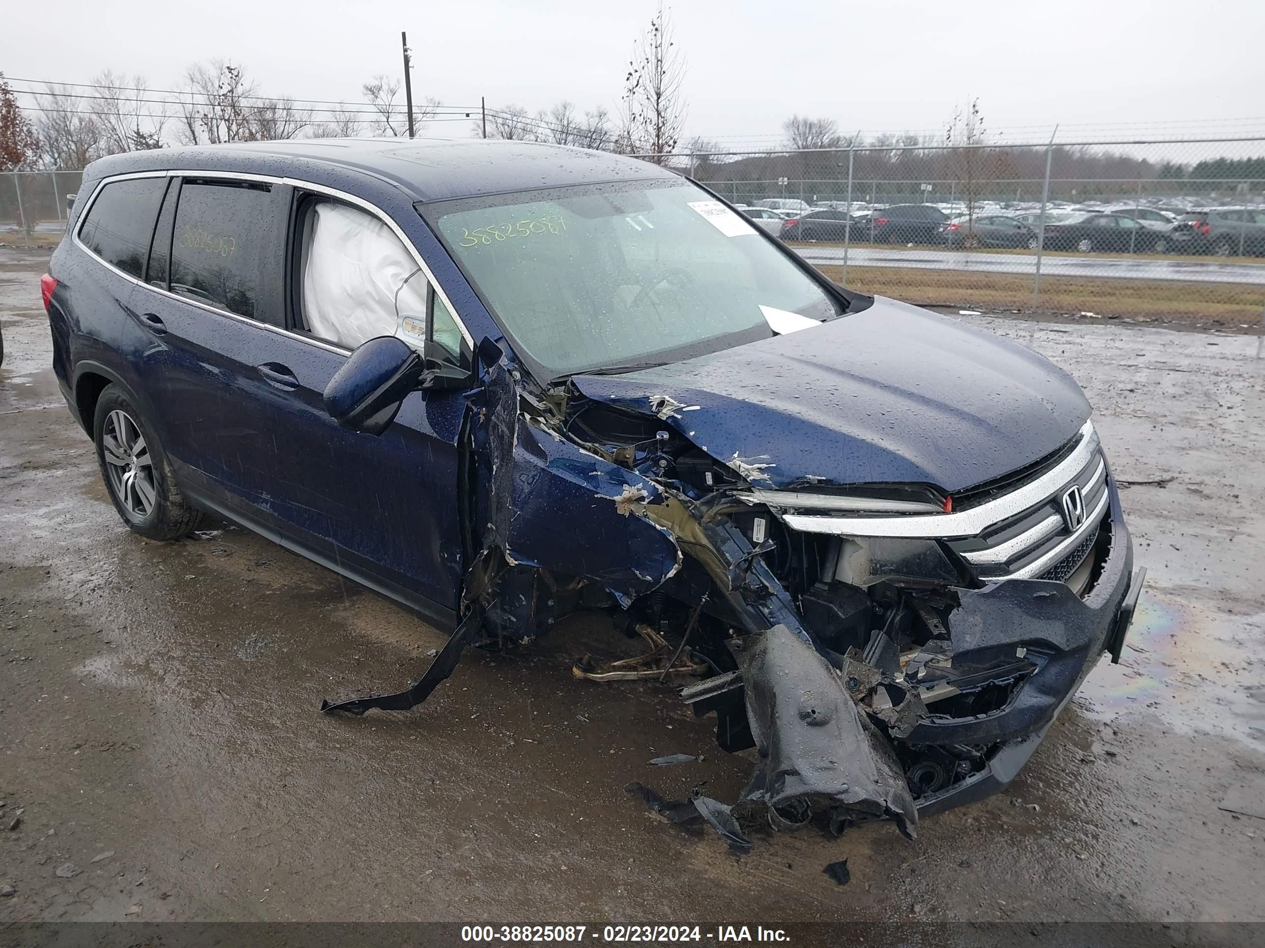 HONDA PILOT 2017 5fnyf6h85hb069830