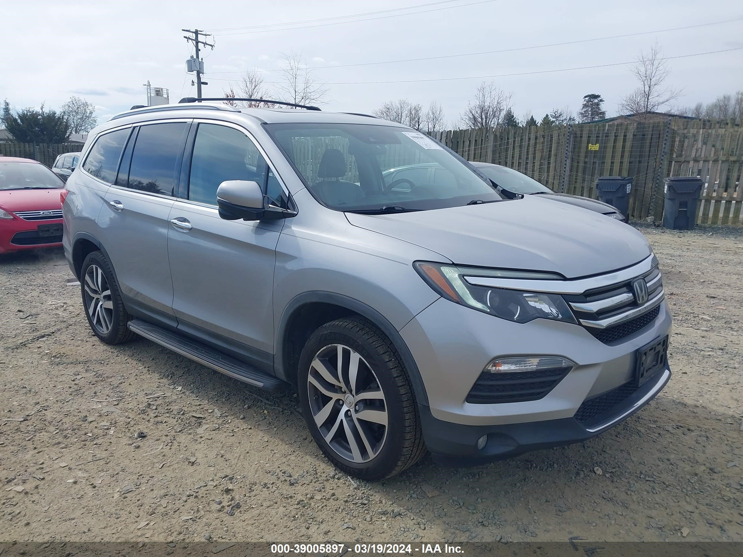 HONDA PILOT 2016 5fnyf6h90gb021823