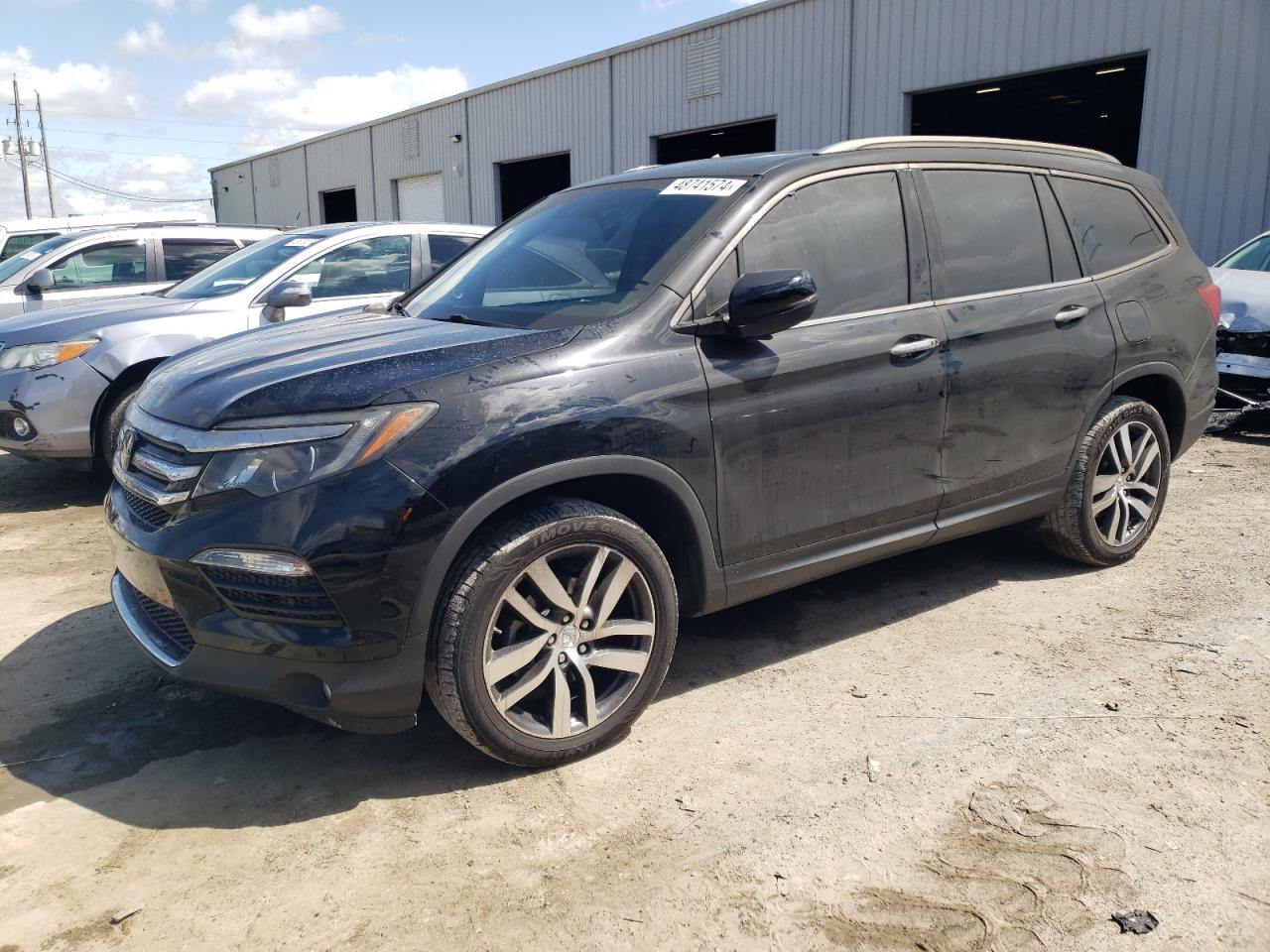 HONDA PILOT 2017 5fnyf6h92hb047454