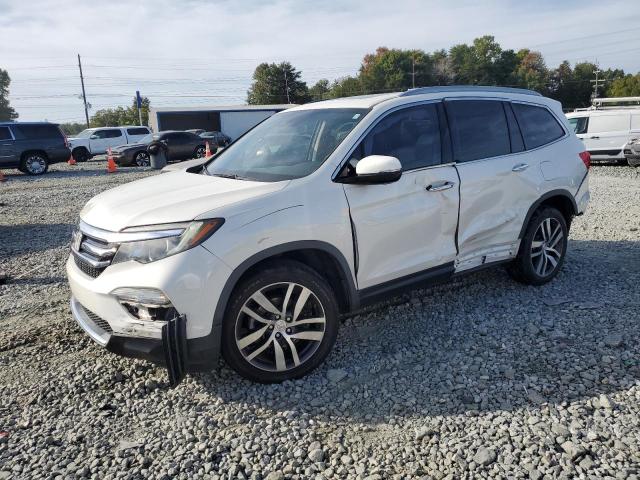 HONDA PILOT TOUR 2017 5fnyf6h95hb075328