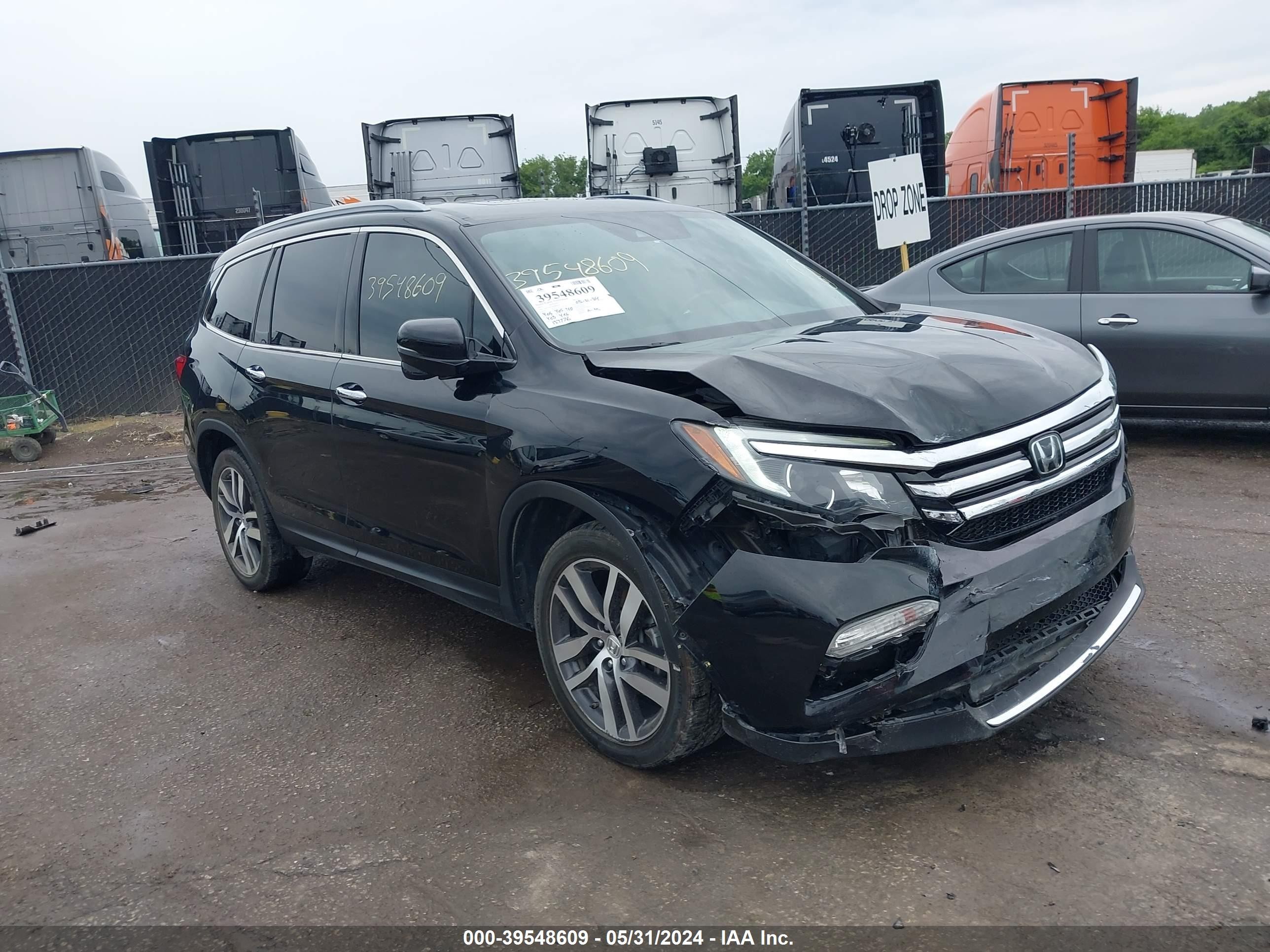 HONDA PILOT 2017 5fnyf6h97hb065271