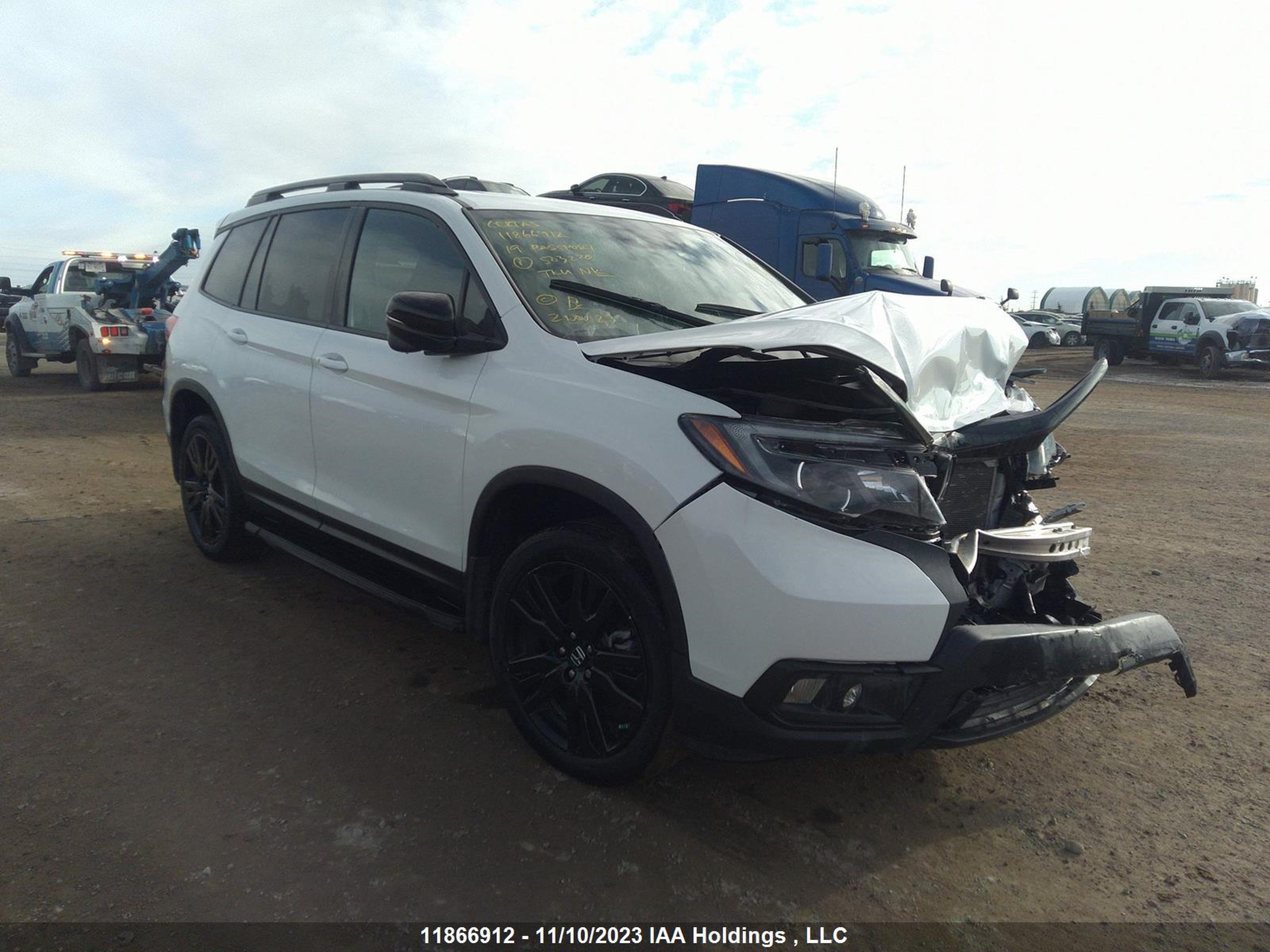 HONDA PASSPORT 2019 5fnyf8h24kb503220