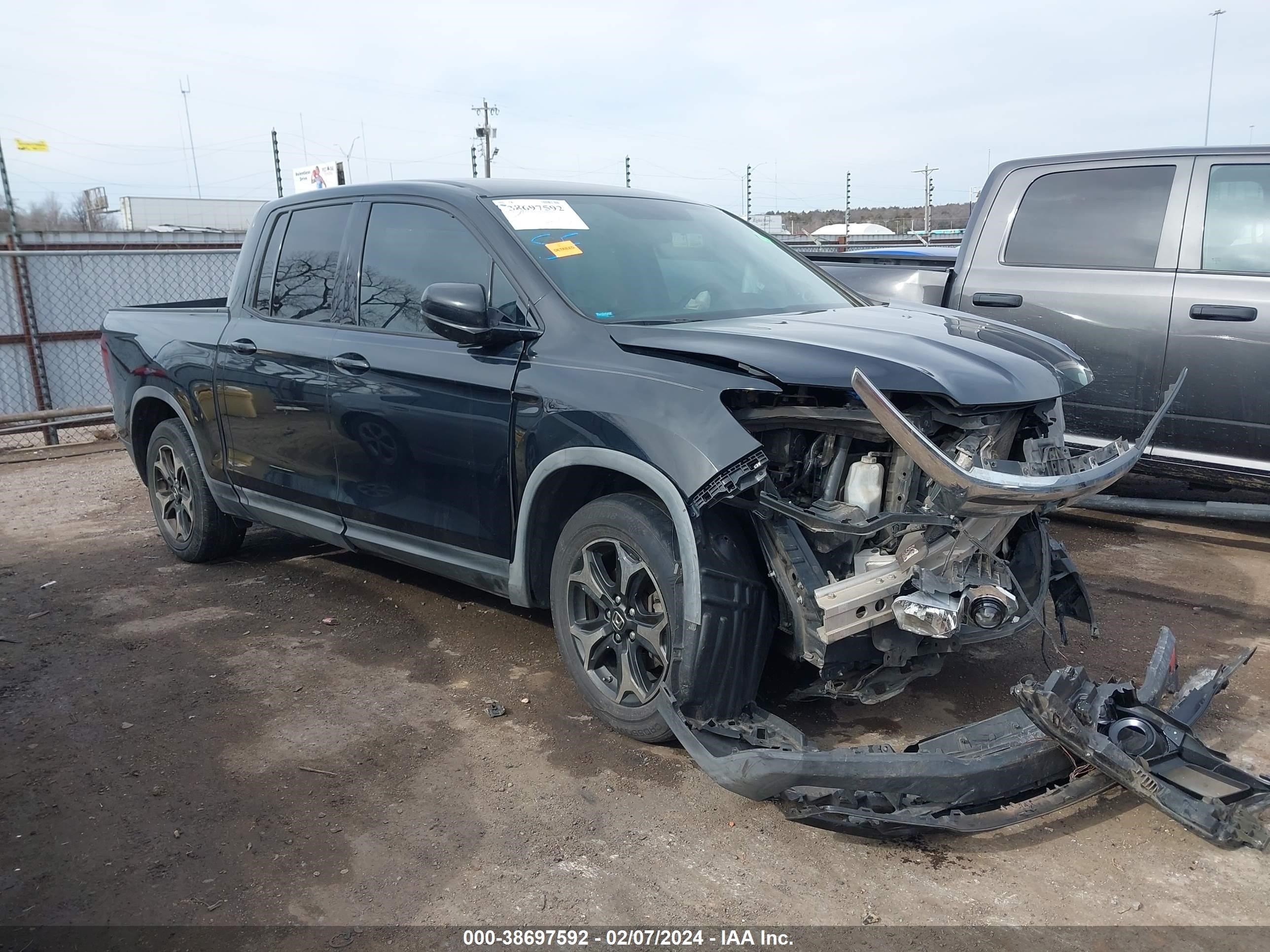 HONDA RIDGELINE 2017 5fpyk2f13hb002645