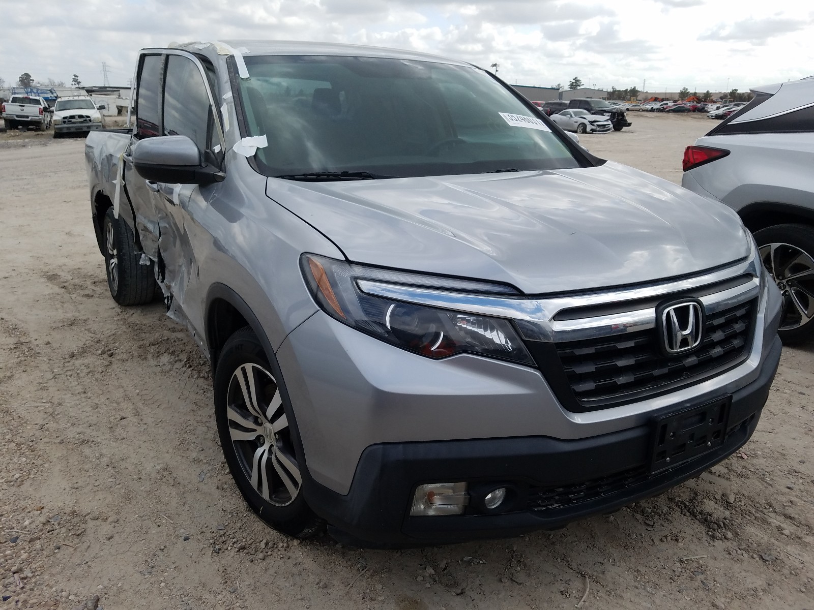 HONDA RIDGELINE 2017 5fpyk2f46hb010782