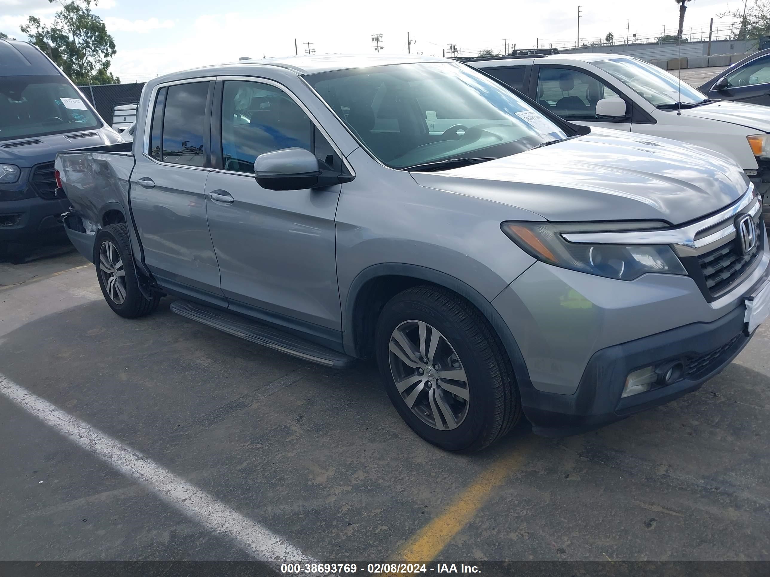 HONDA RIDGELINE 2017 5fpyk2f49hb003969