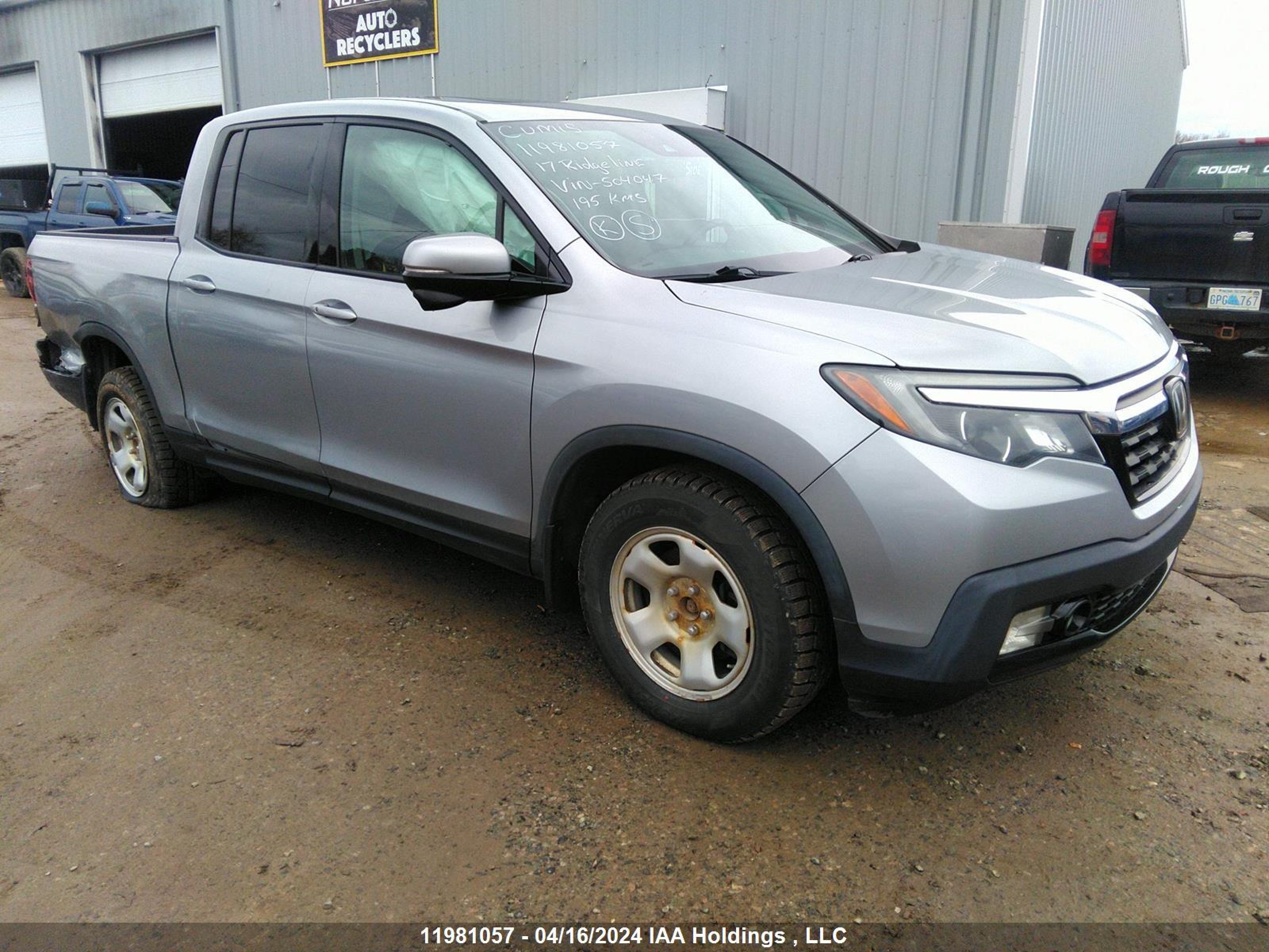 HONDA RIDGELINE 2017 5fpyk3f19hb504047