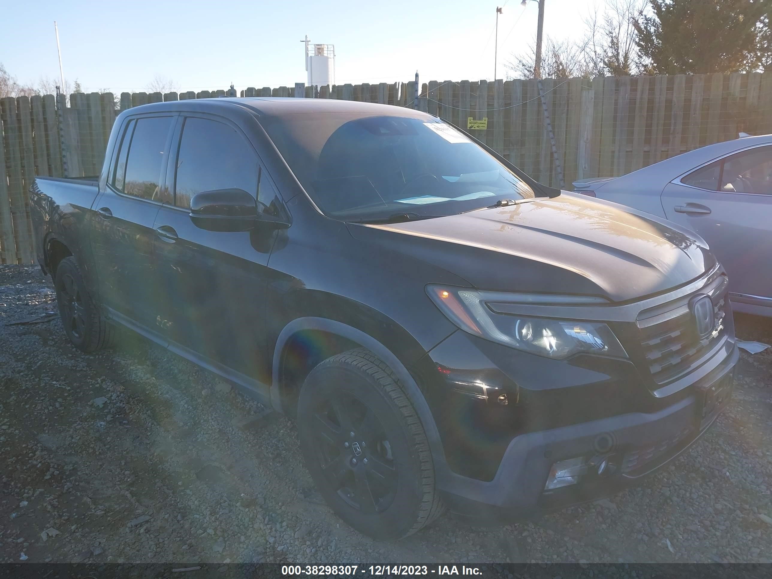 HONDA RIDGELINE 2017 5fpyk3f84hb033115