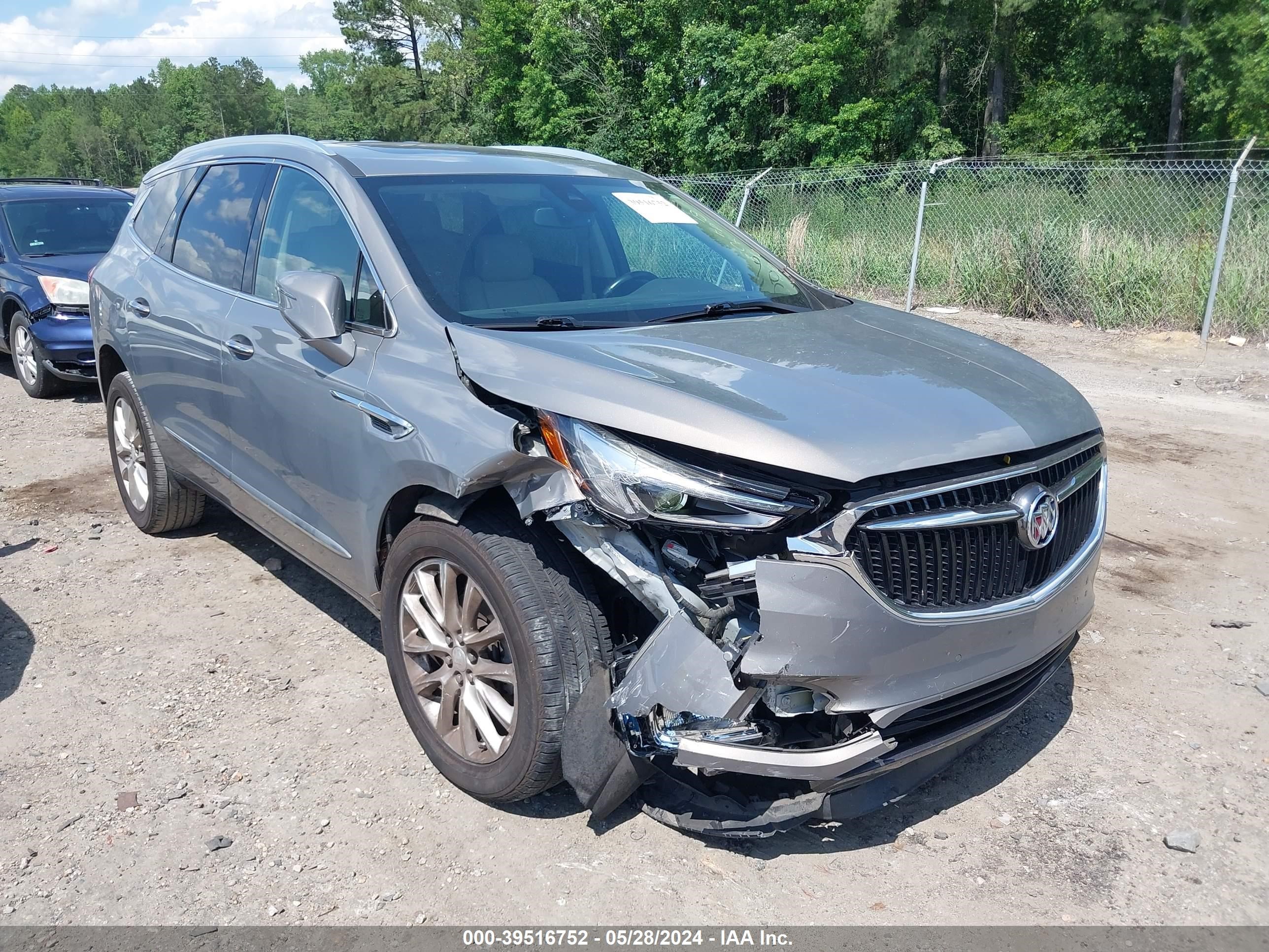 BUICK ENCLAVE 2018 5gaerckw2jj174650