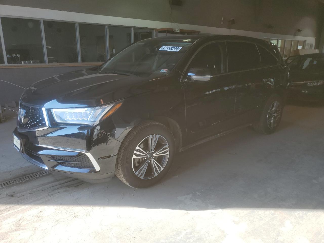 ACURA MDX 2018 5j8yd4h39jl020052