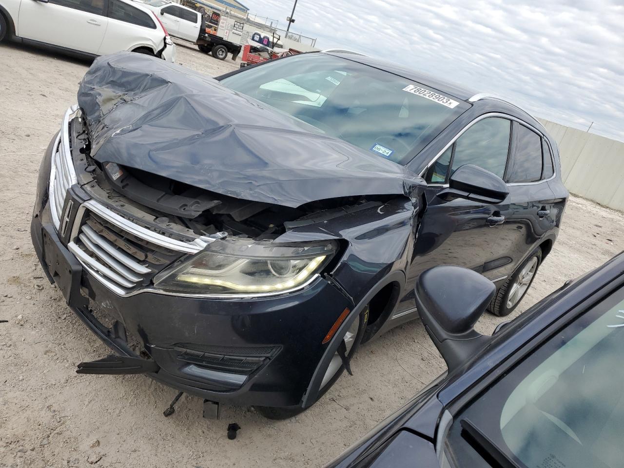 LINCOLN MKZ 2015 5lmcj1a9xfuj26549