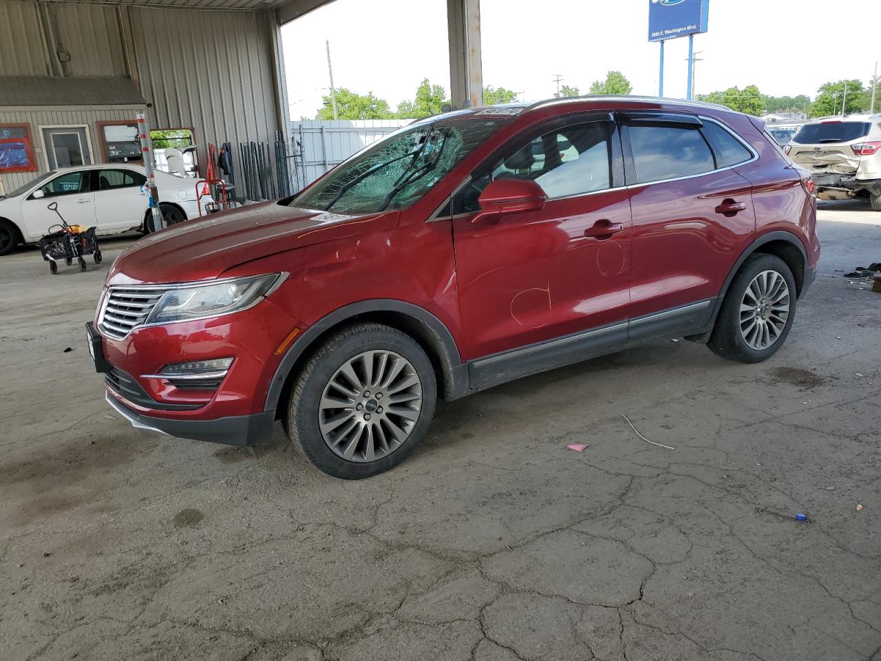 LINCOLN MKZ 2015 5lmcj2a93fuj36684