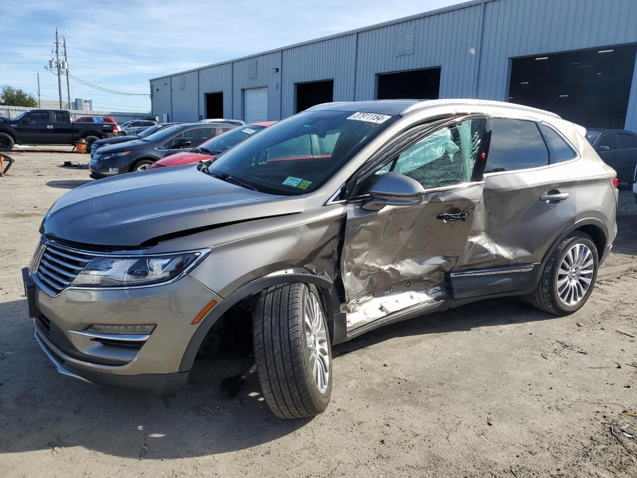 LINCOLN MKC 2017 5lmcj3d95hul53934