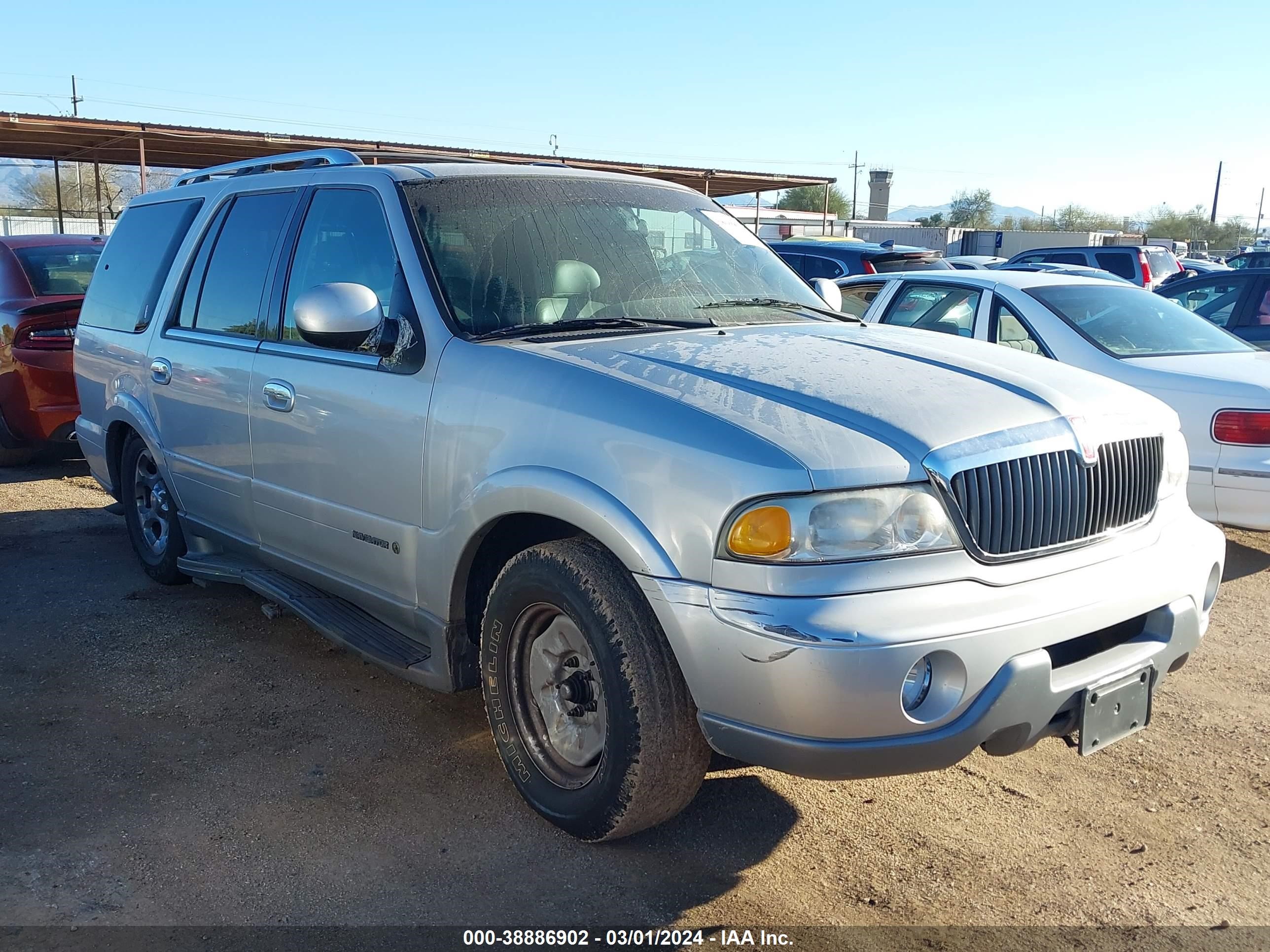 LINCOLN NAVIGATOR 2000 5lmeu27a6ylj35099