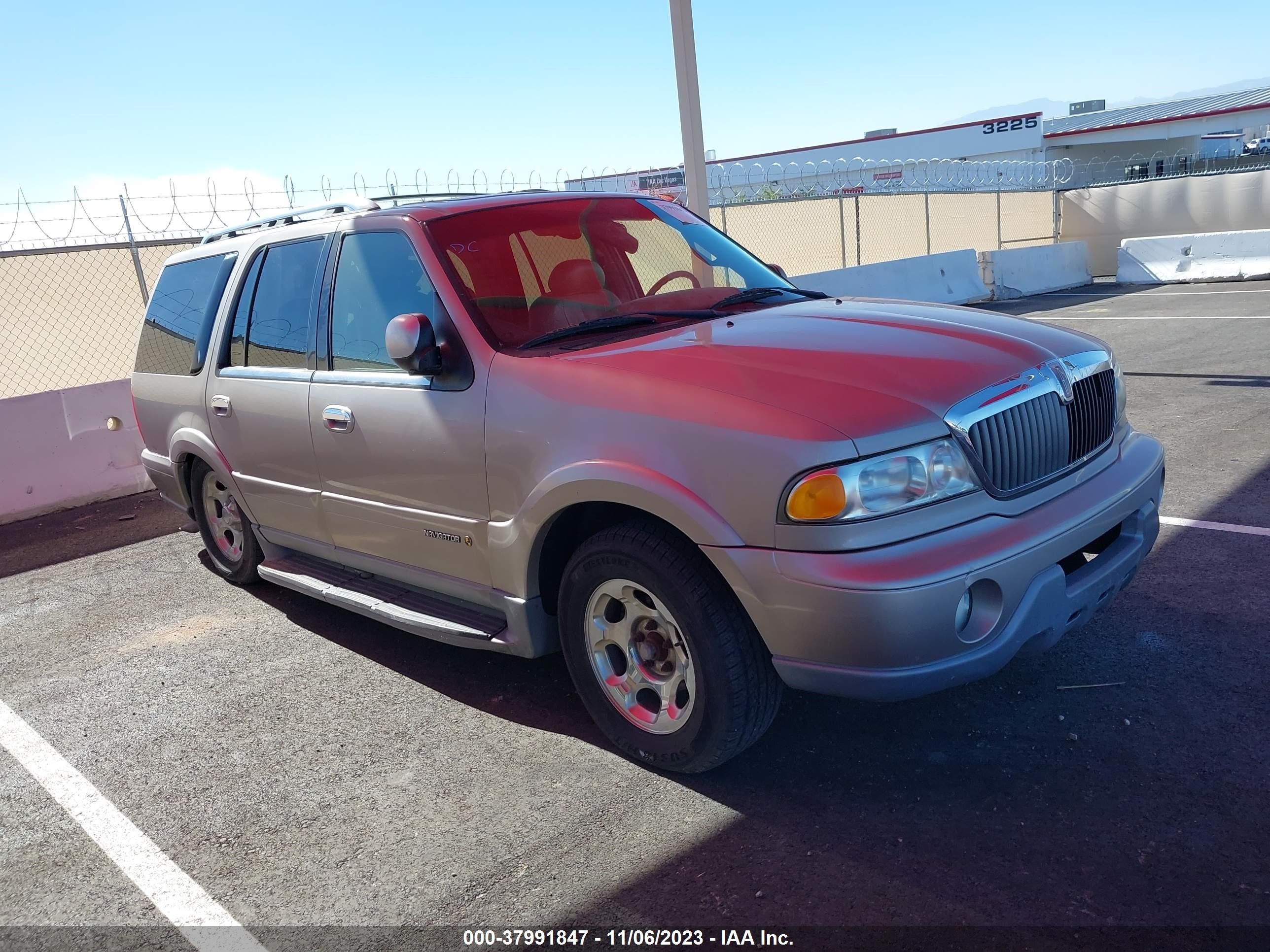 LINCOLN NAVIGATOR 2000 5lmeu27axylj43397