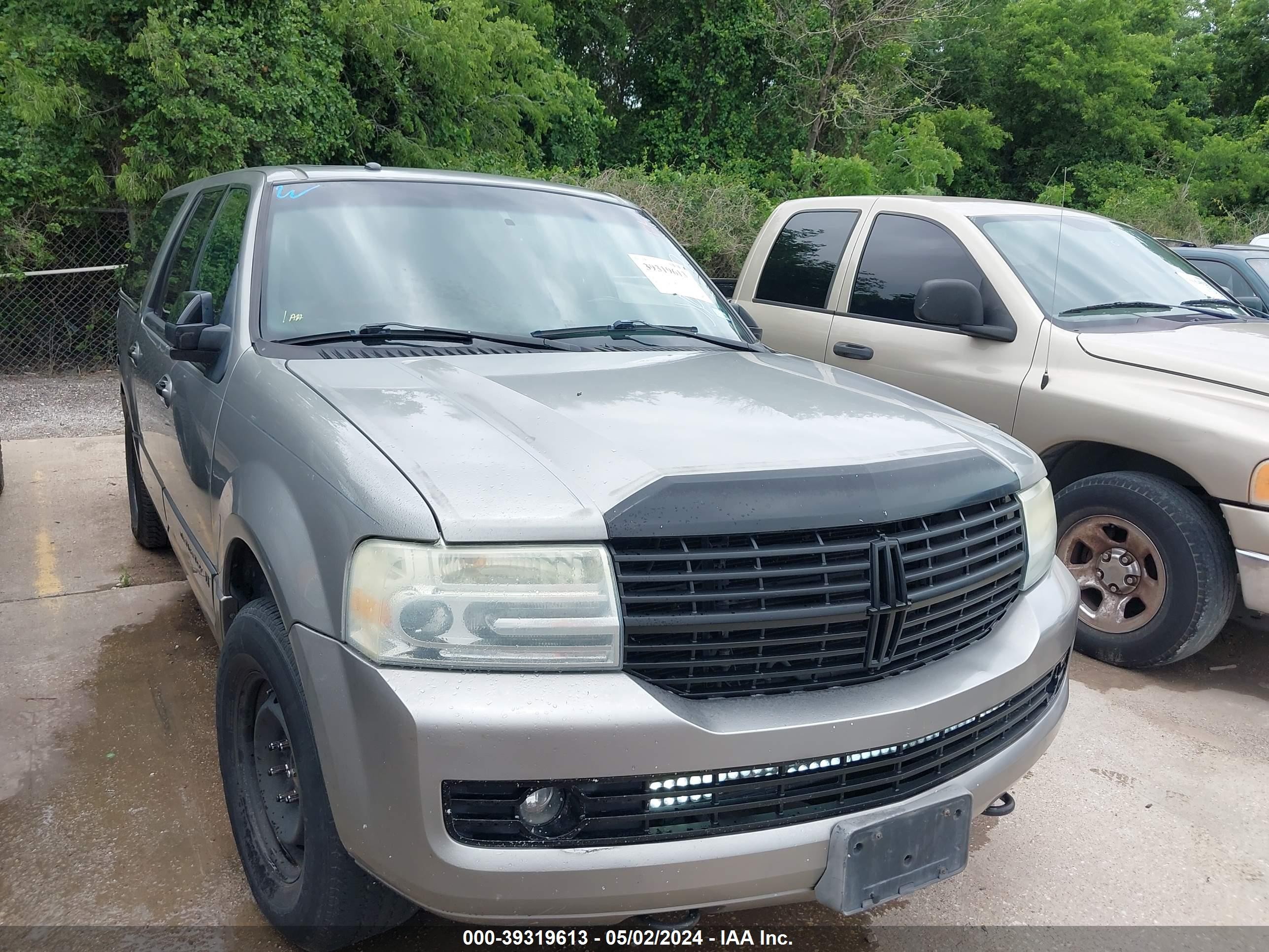 LINCOLN NAVIGATOR 2008 5lmfl28568lj09997