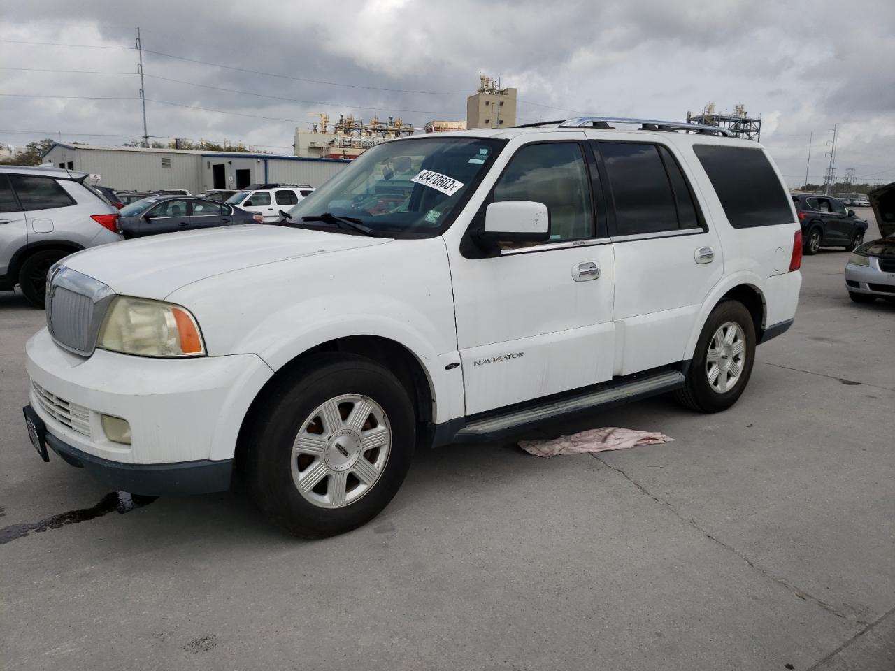 LINCOLN NAVIGATOR 2005 5lmfu27505lj01484