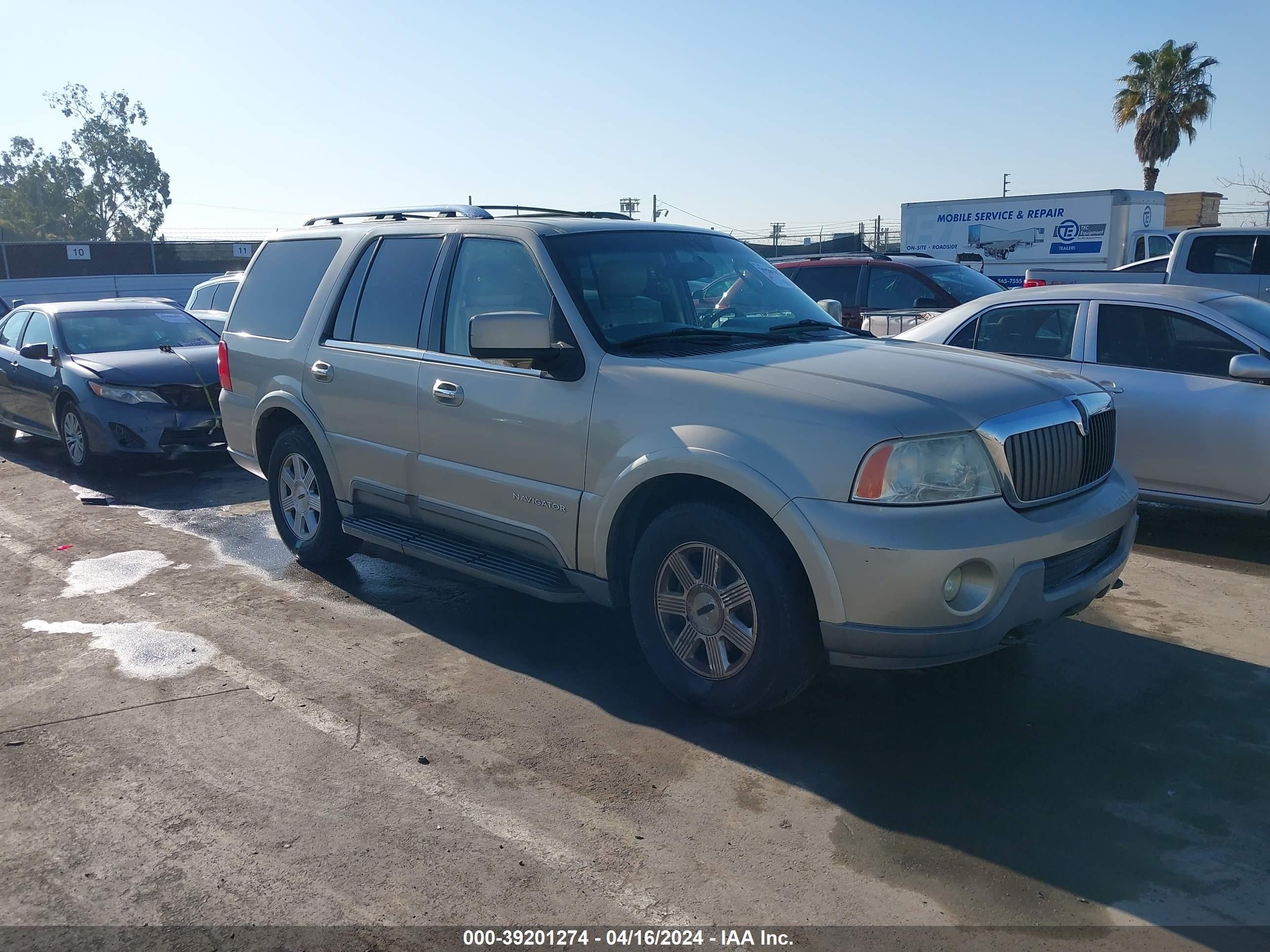 LINCOLN NAVIGATOR 2004 5lmfu27r14lj14424