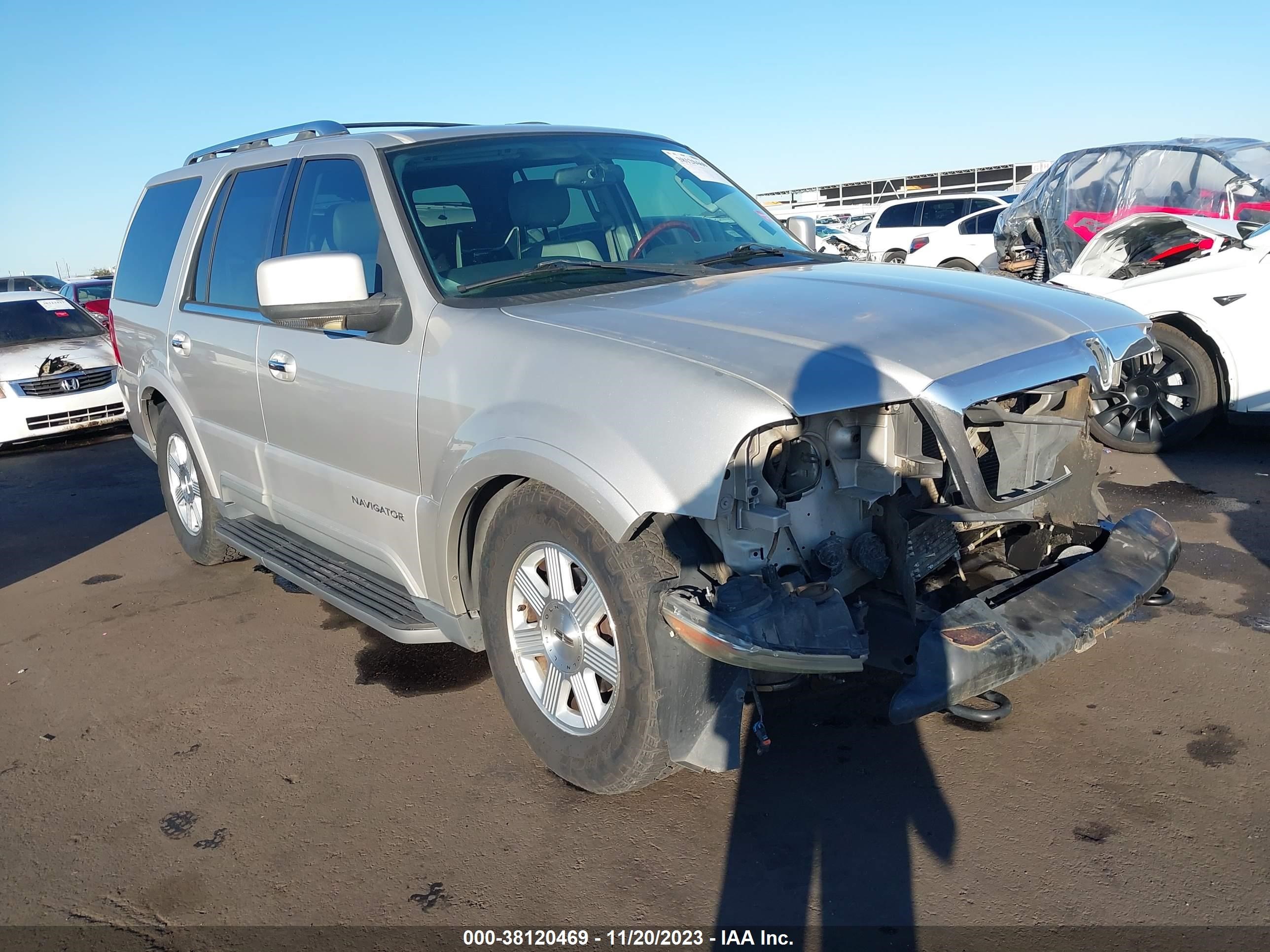 LINCOLN NAVIGATOR 2004 5lmfu27rx4lj32419