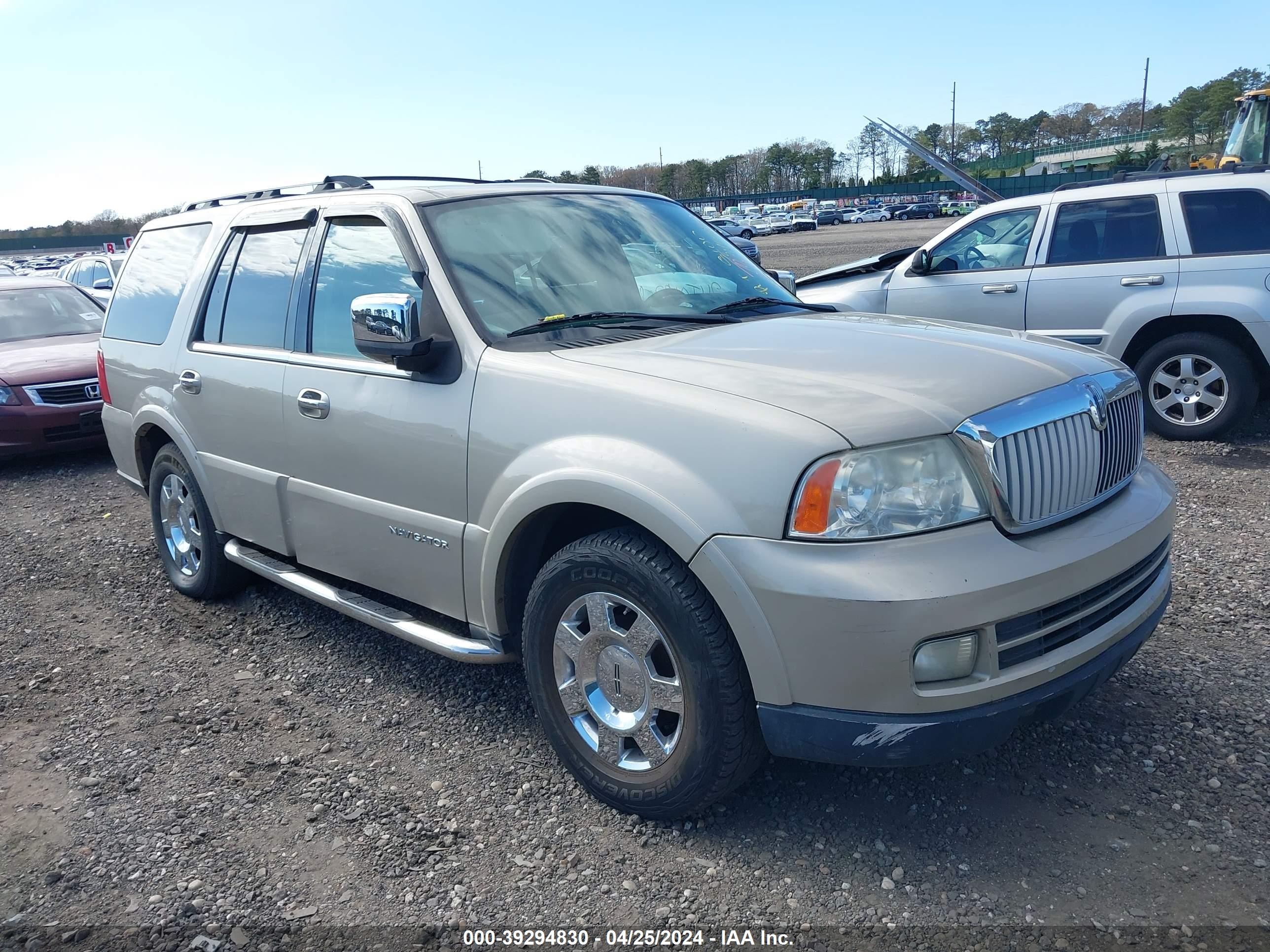 LINCOLN NAVIGATOR 2005 5lmfu28515lj02643