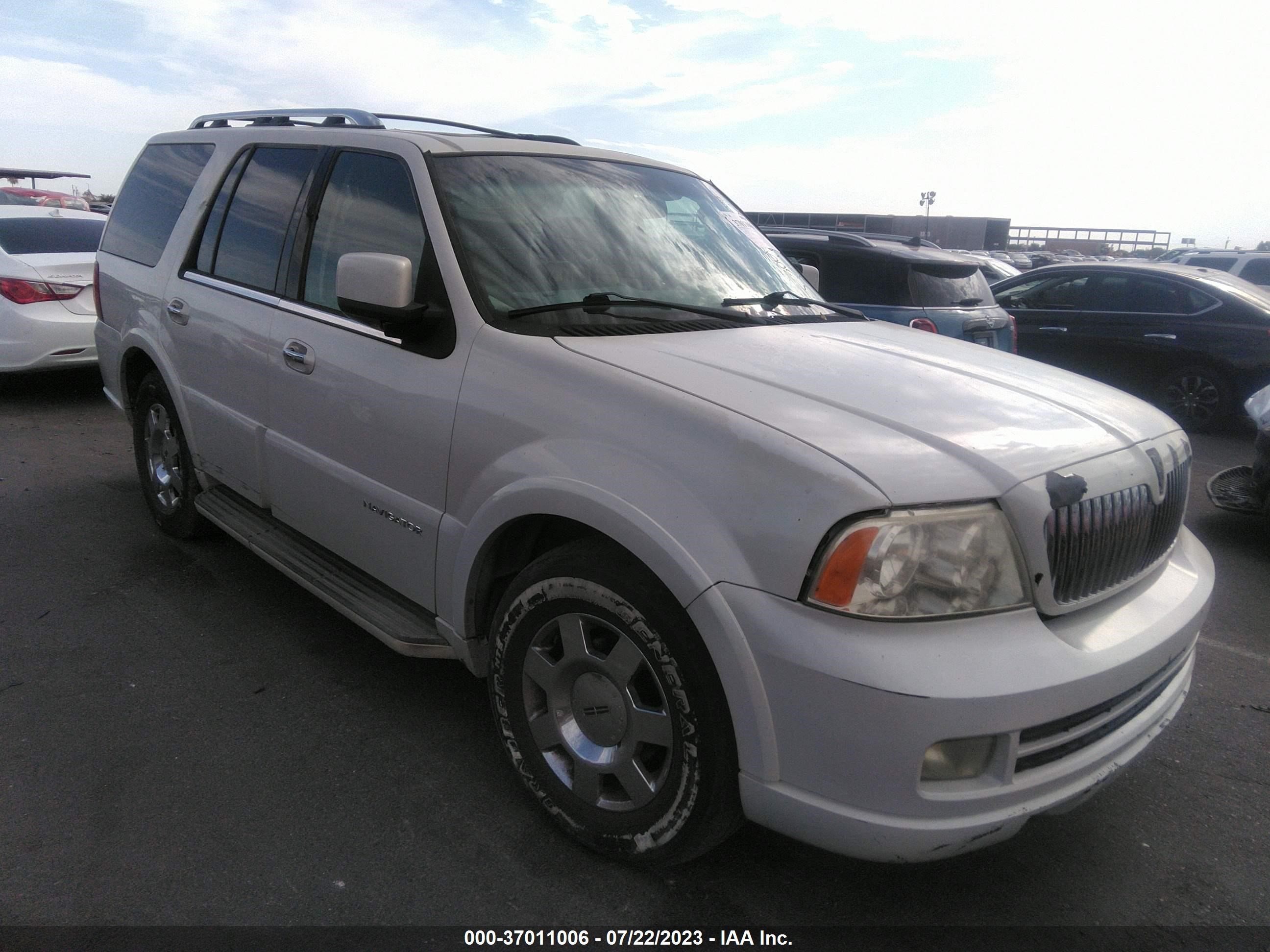 LINCOLN NAVIGATOR 2006 5lmfu28546lj30017