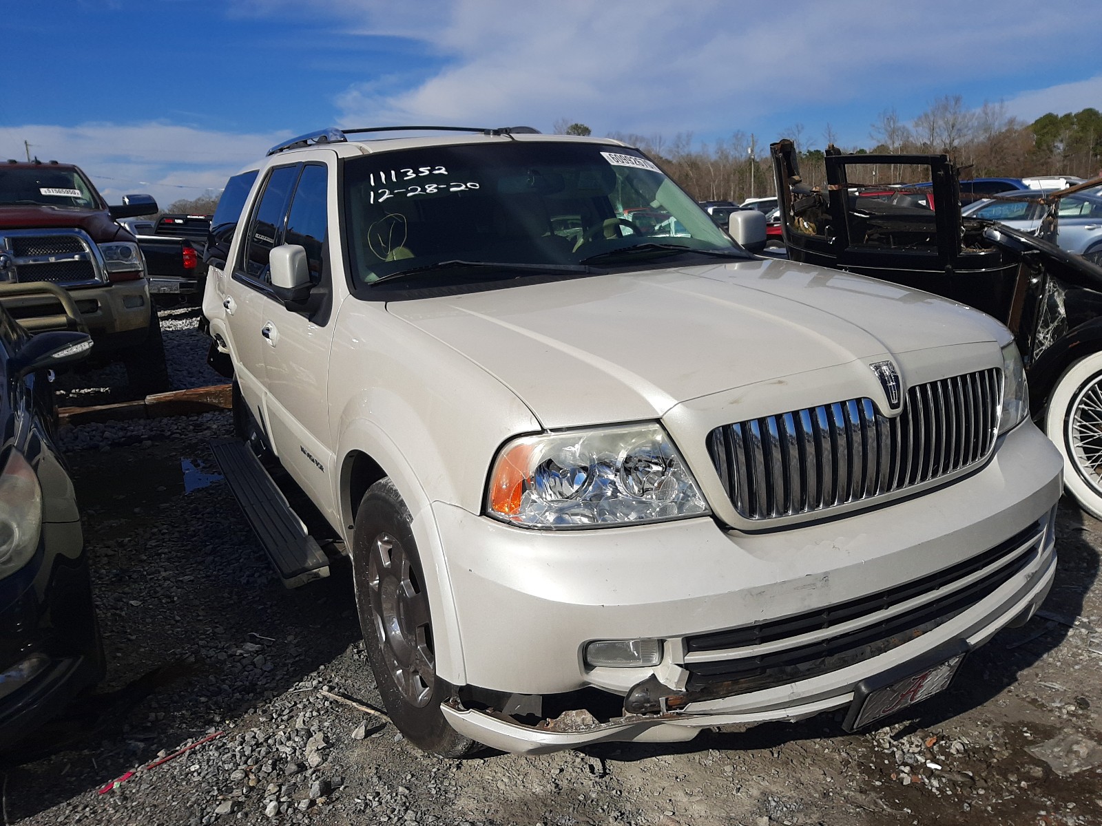 LINCOLN NAVIGATOR 2005 5lmfu28555lj22863