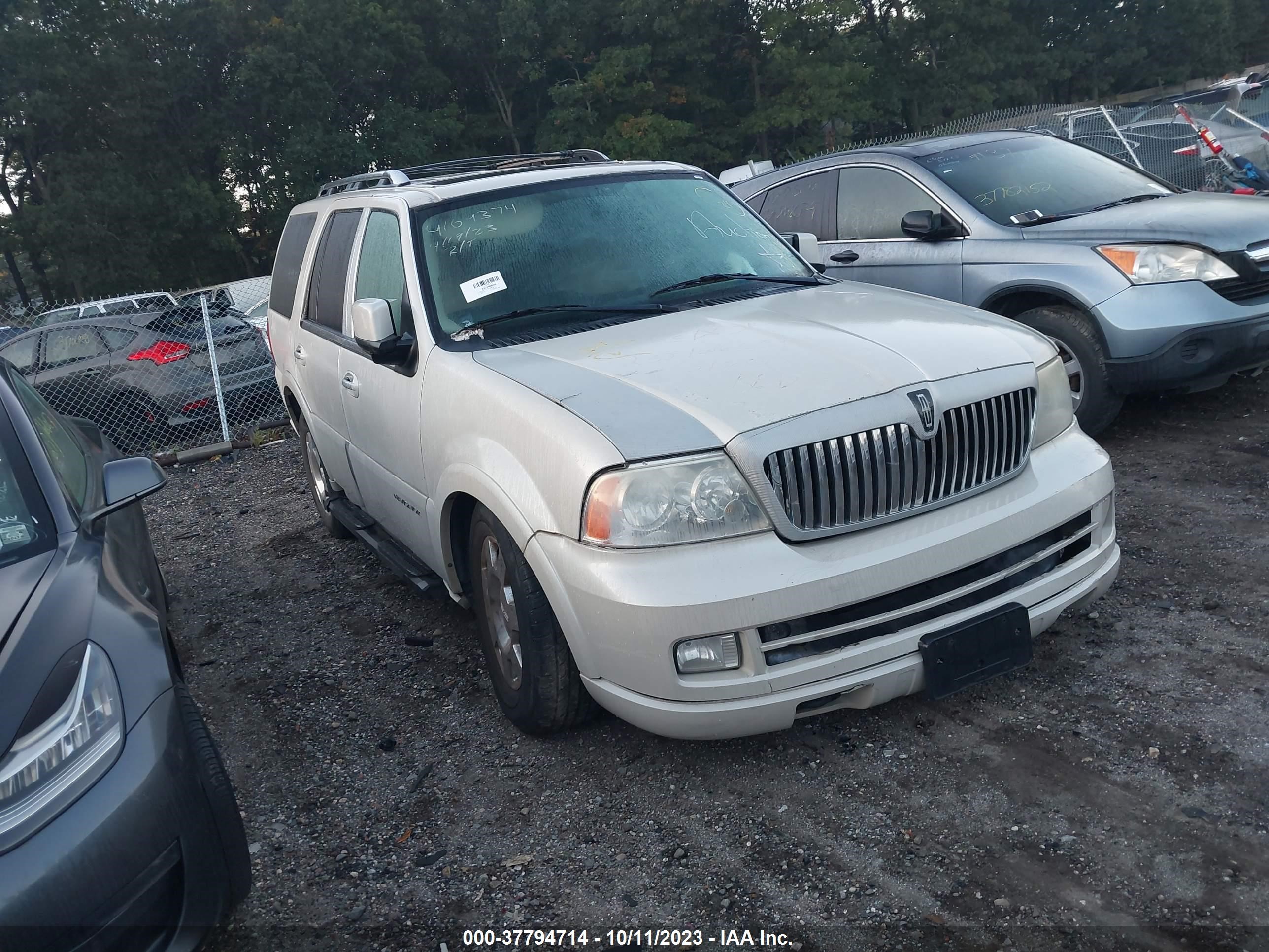 LINCOLN NAVIGATOR 2006 5lmfu285x6lj26490