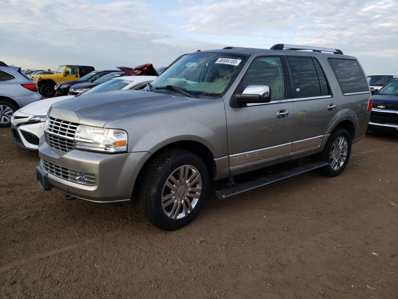 LINCOLN NAVIGATOR 2008 5lmfu285x8lj22040