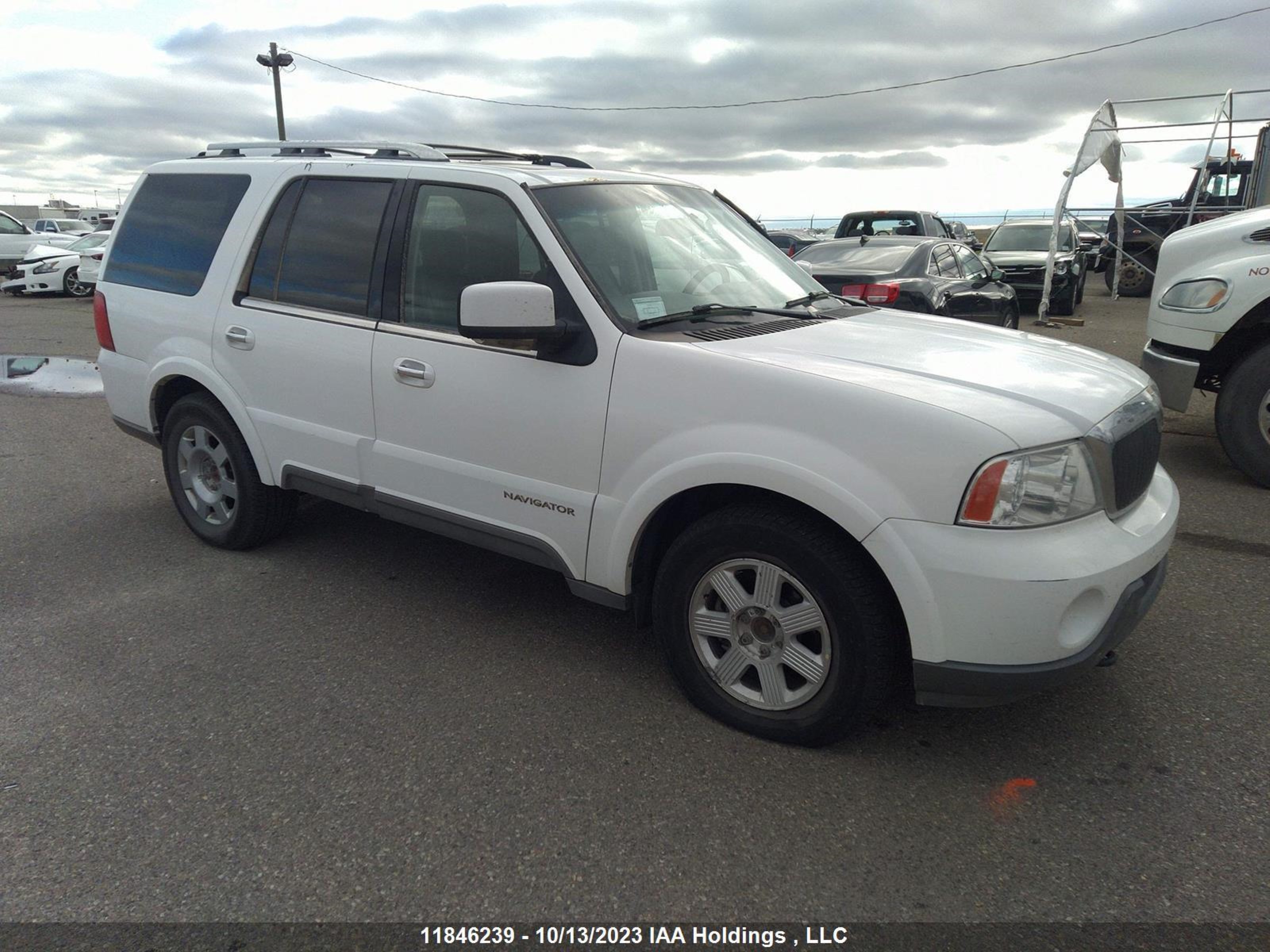 LINCOLN NAVIGATOR 2003 5lmfu28r13lj01251