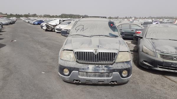 LINCOLN NAVIGATOR 2004 5lmfu28r14lj04572