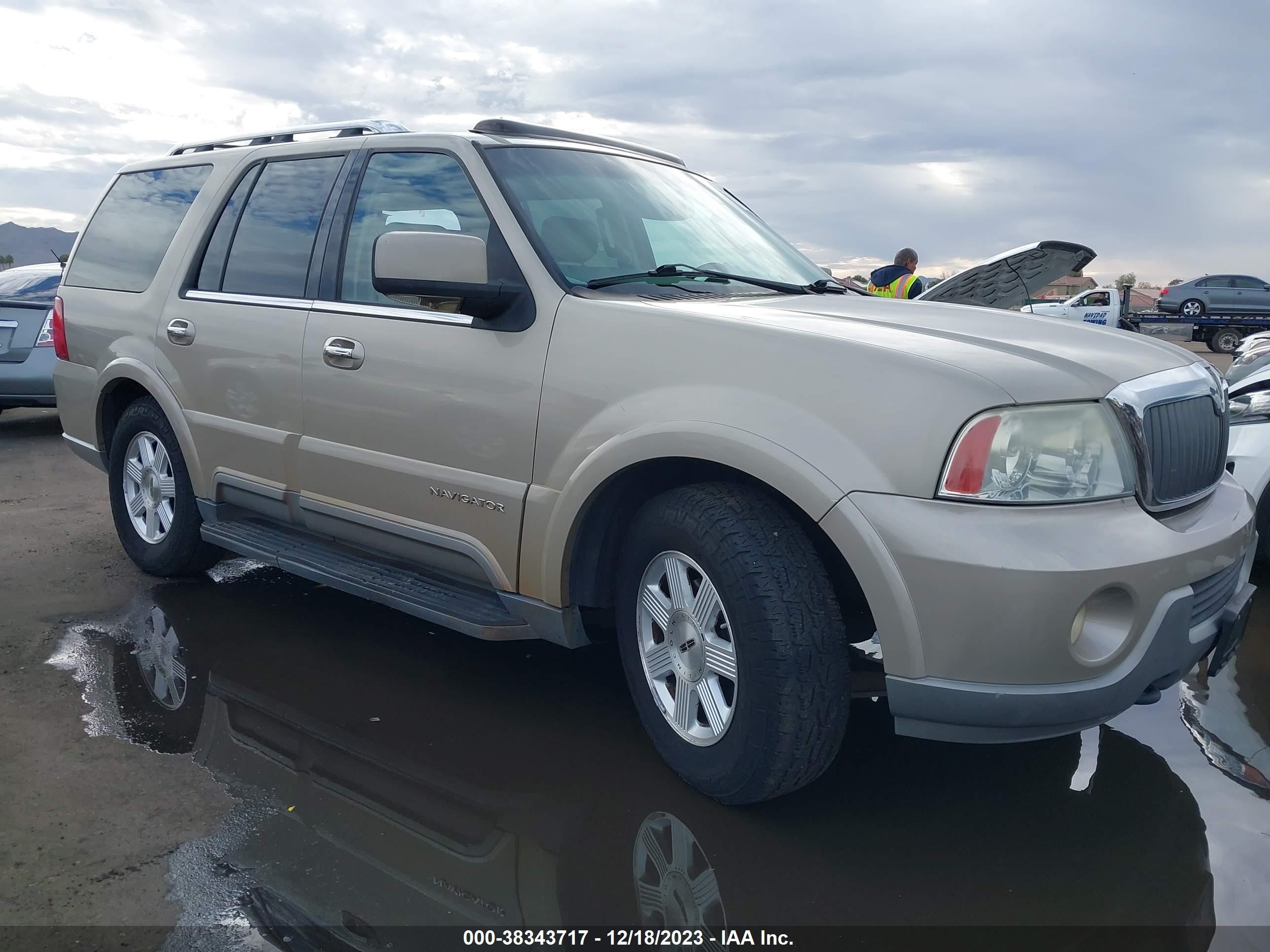 LINCOLN NAVIGATOR 2004 5lmfu28r14lj12400