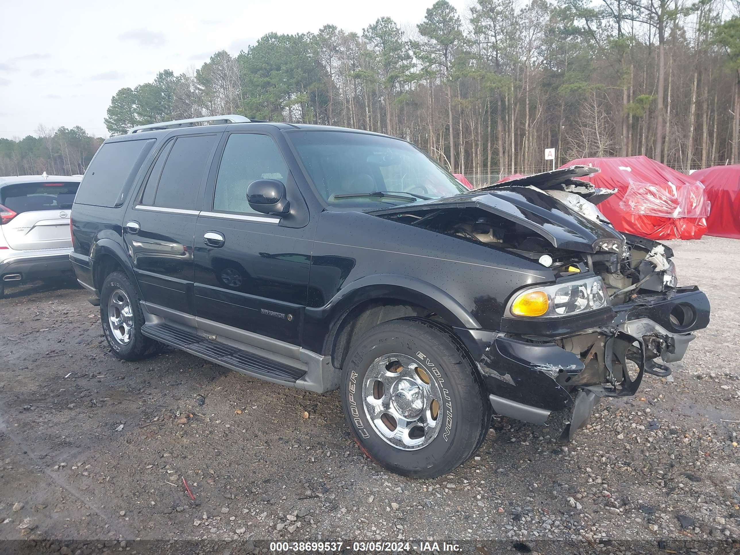 LINCOLN NAVIGATOR 2002 5lmfu28r22lj11141