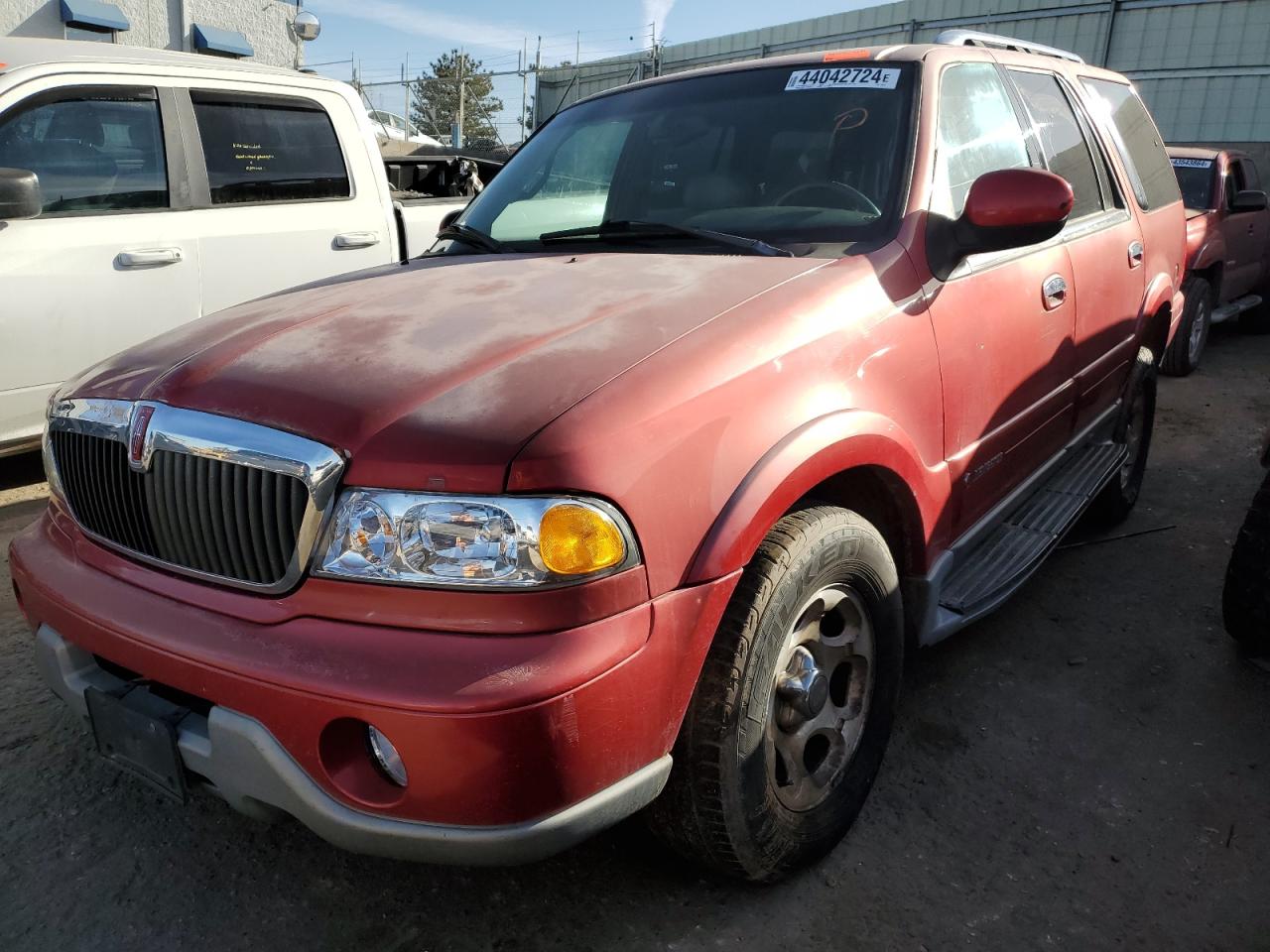 LINCOLN NAVIGATOR 2002 5lmfu28r32lj02724