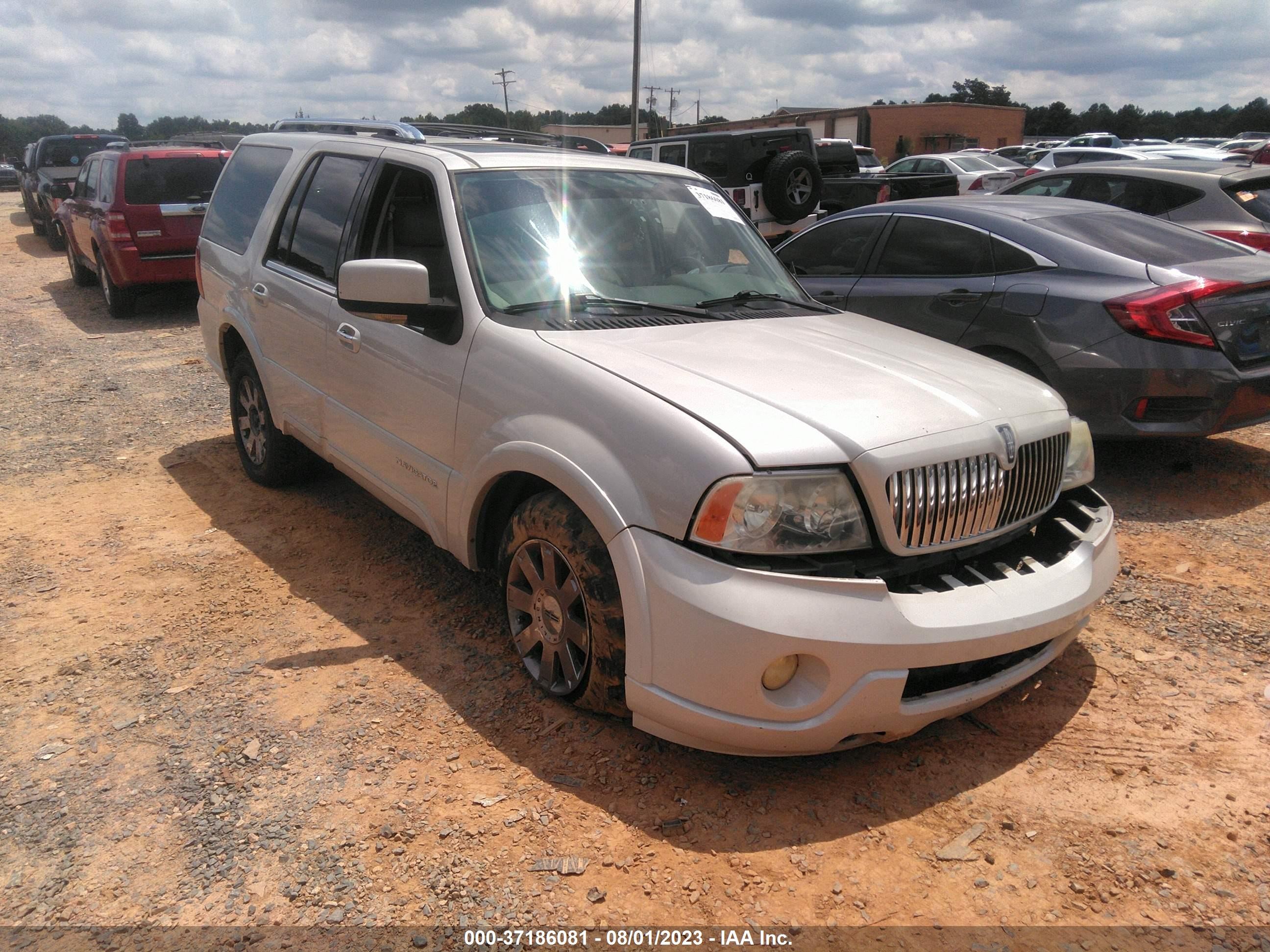 LINCOLN NAVIGATOR 2004 5lmfu28r64lj37888