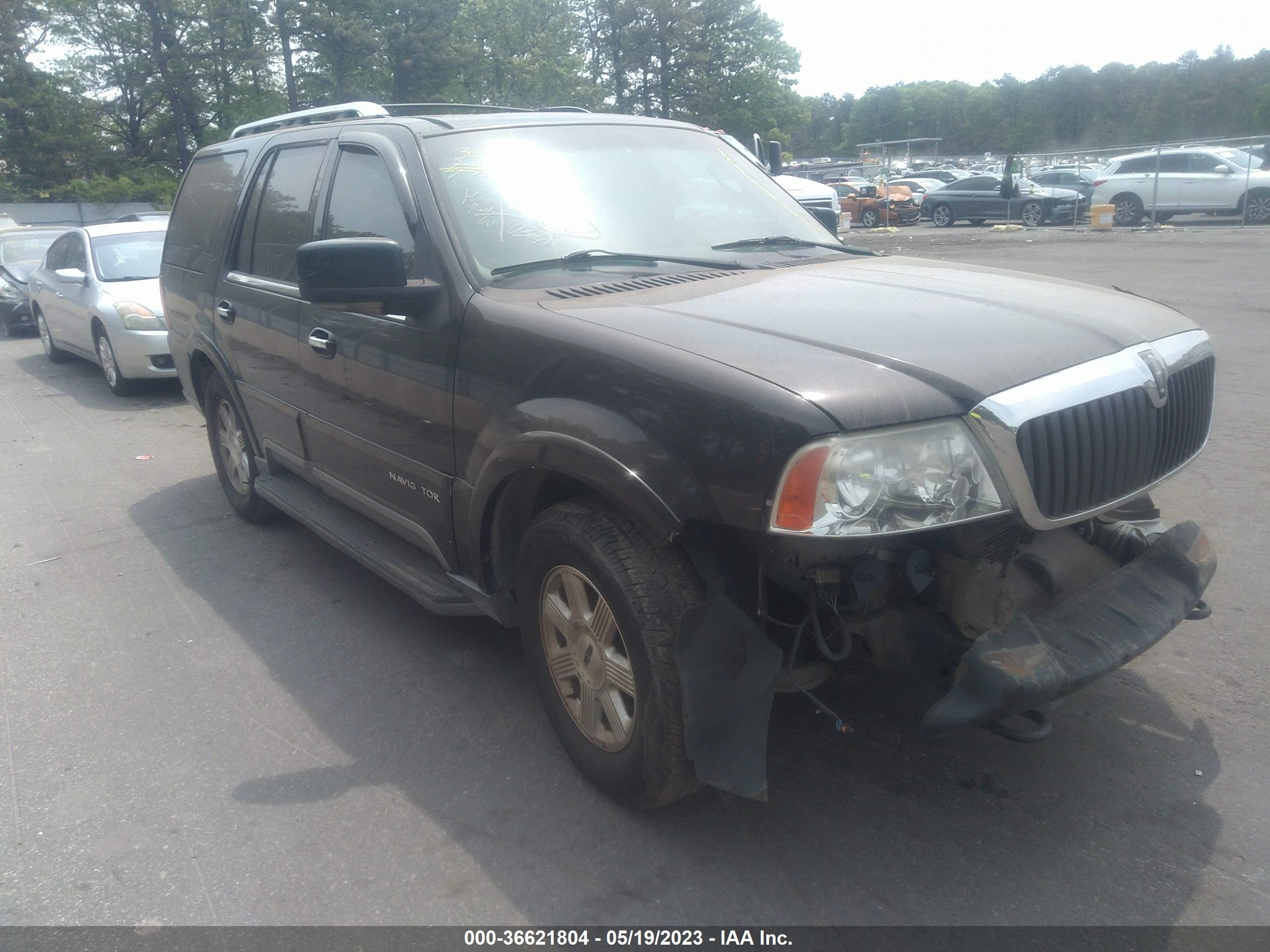 LINCOLN NAVIGATOR 2003 5lmfu28r93lj26916