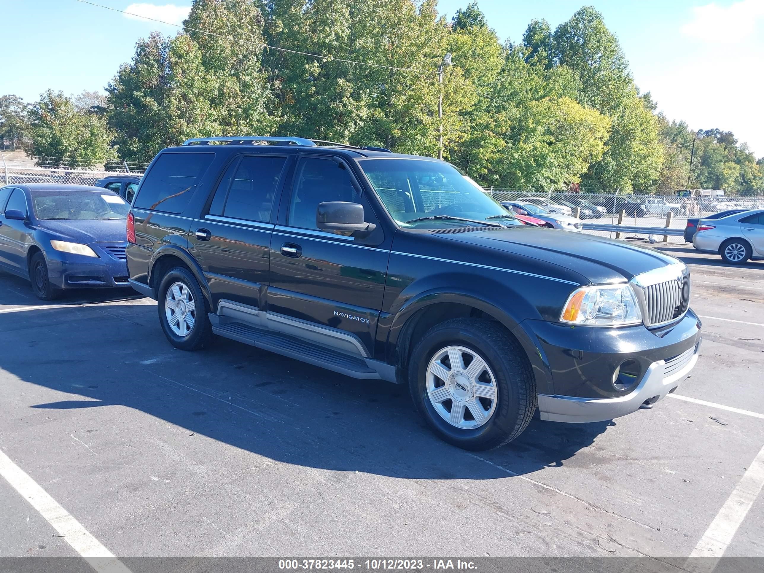 LINCOLN NAVIGATOR 2003 5lmfu28rx3lj14483