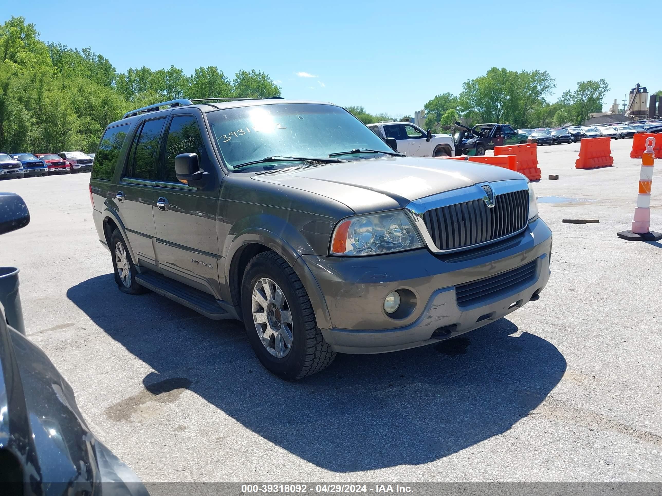 LINCOLN NAVIGATOR 2003 5lmfu28rx3lj29825