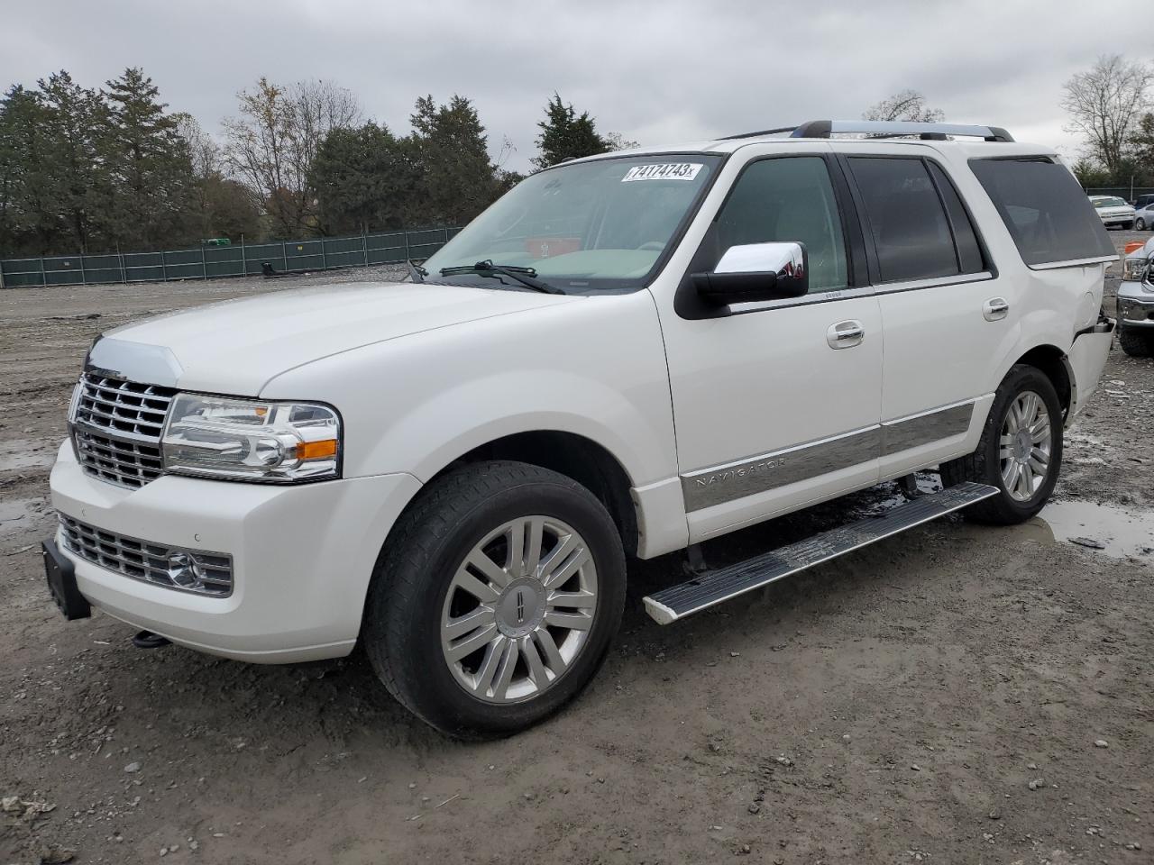 LINCOLN NAVIGATOR 2014 5lmjj2j51eel04304