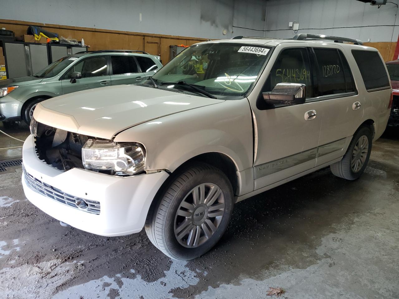 LINCOLN NAVIGATOR 2014 5lmjj2j52eel08555