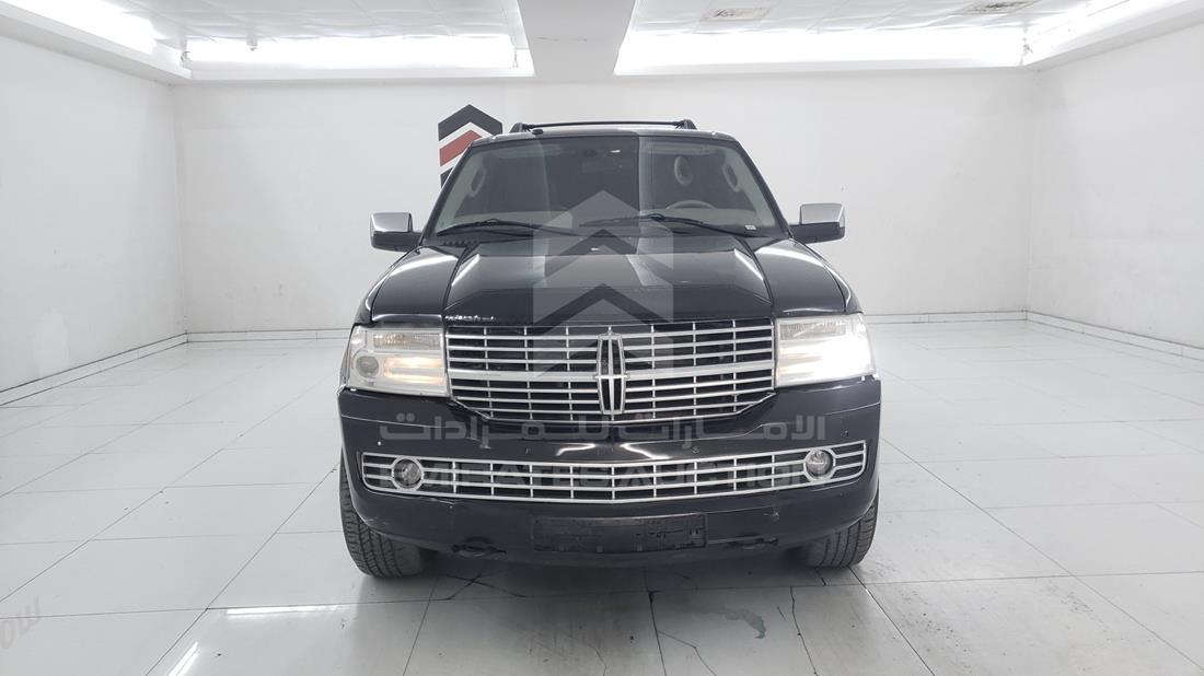 LINCOLN NAVIGATOR 2011 5lmjj2j54bej00110