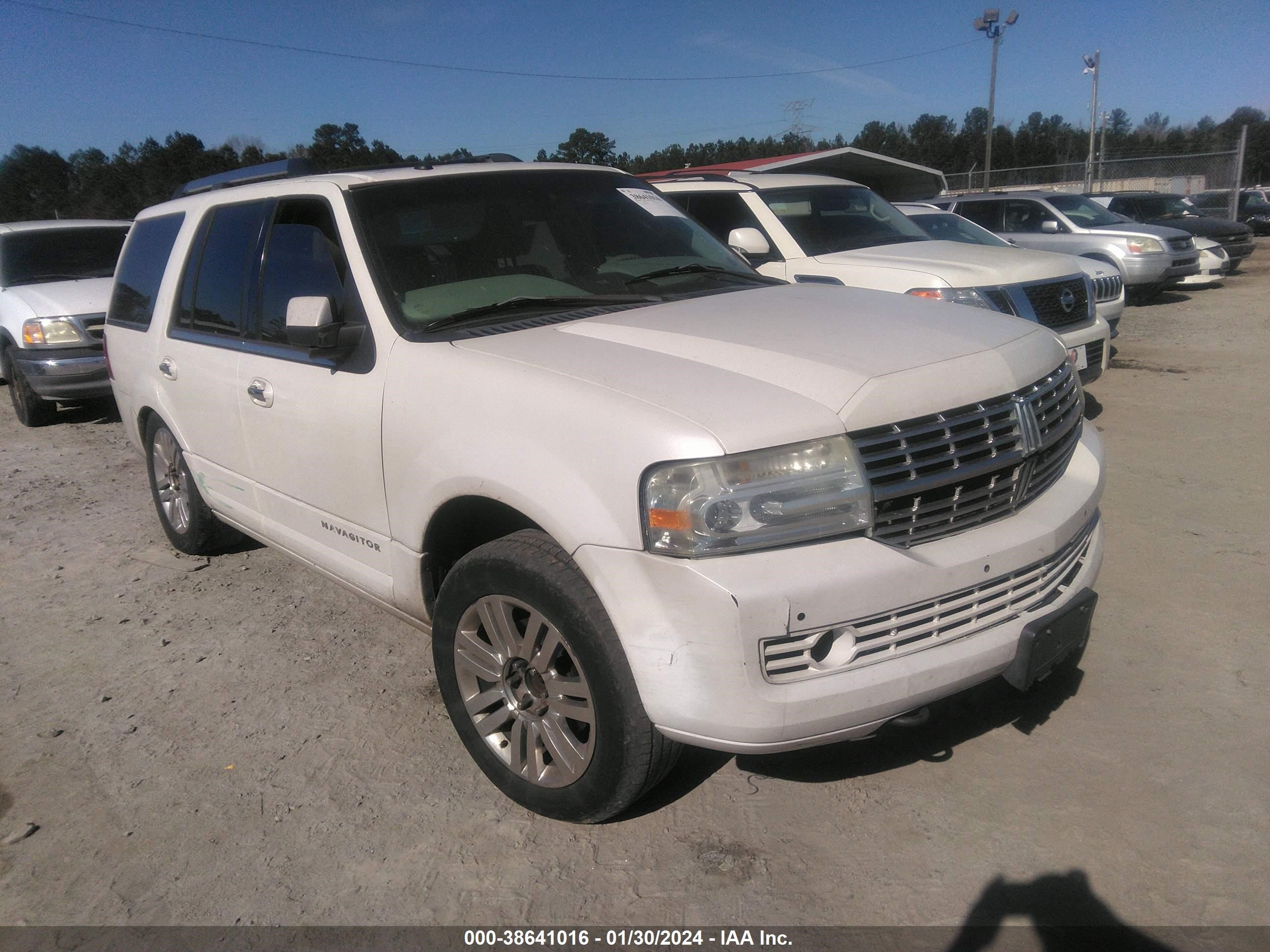 LINCOLN NAVIGATOR 2011 5lmjj2j54bej03993