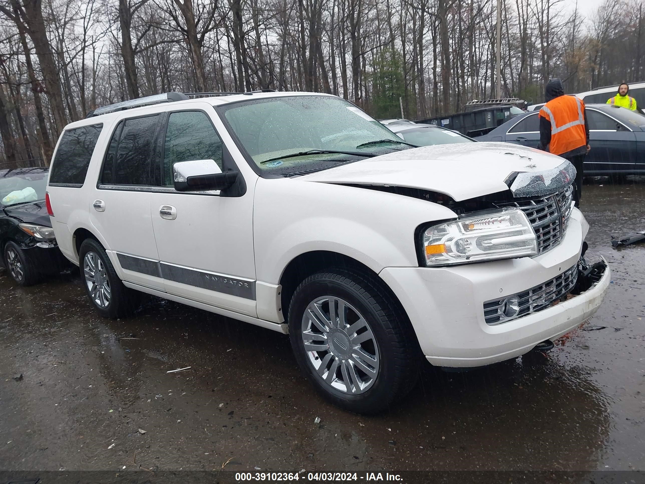 LINCOLN NAVIGATOR 2010 5lmjj2j55aej10191